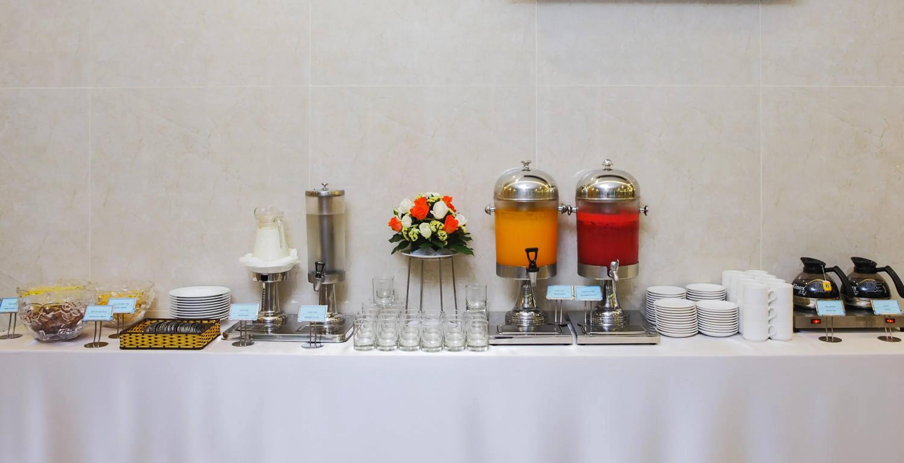 Restaurant/places to eat in Aristo Saigon Hotel