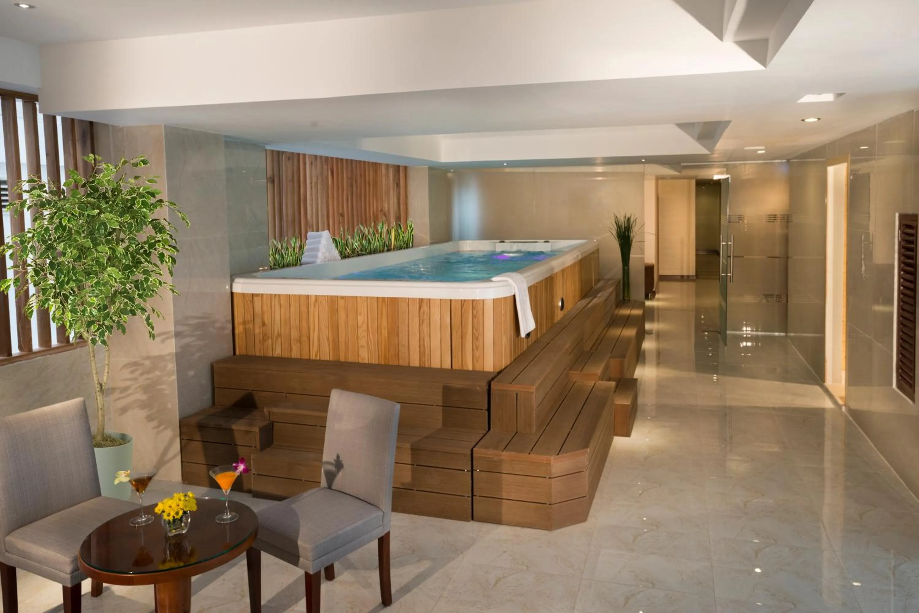 Swimming pool in Aristo Saigon Hotel