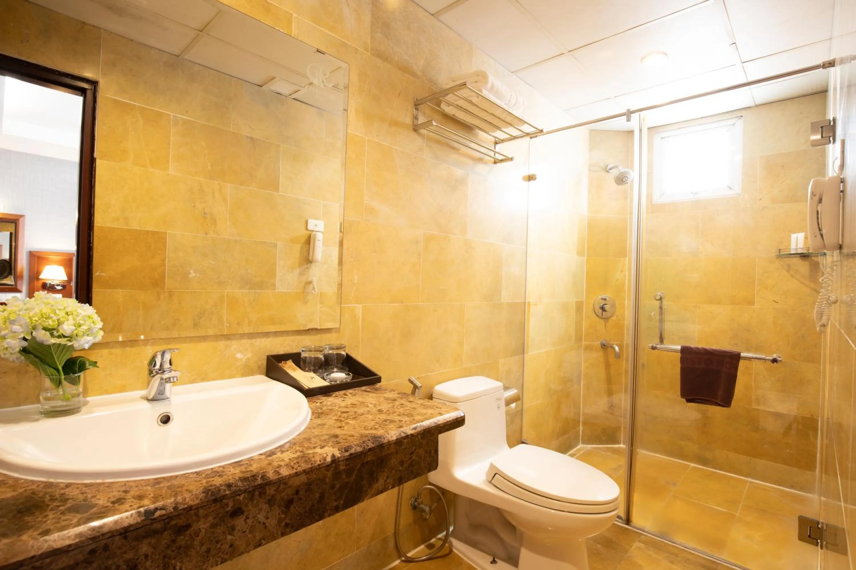 Bathroom in Aristo Saigon Hotel