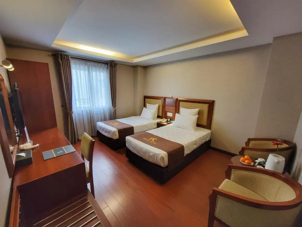 Premier Double or Twin Room (Free Mini-bar) in Aristo Saigon Hotel Premier Double or Twin Room (Free Mini-bar) in Aristo Saigon Hotel