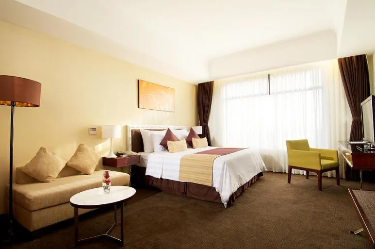 Bedroom, Bed in Vissai Saigon Hotel