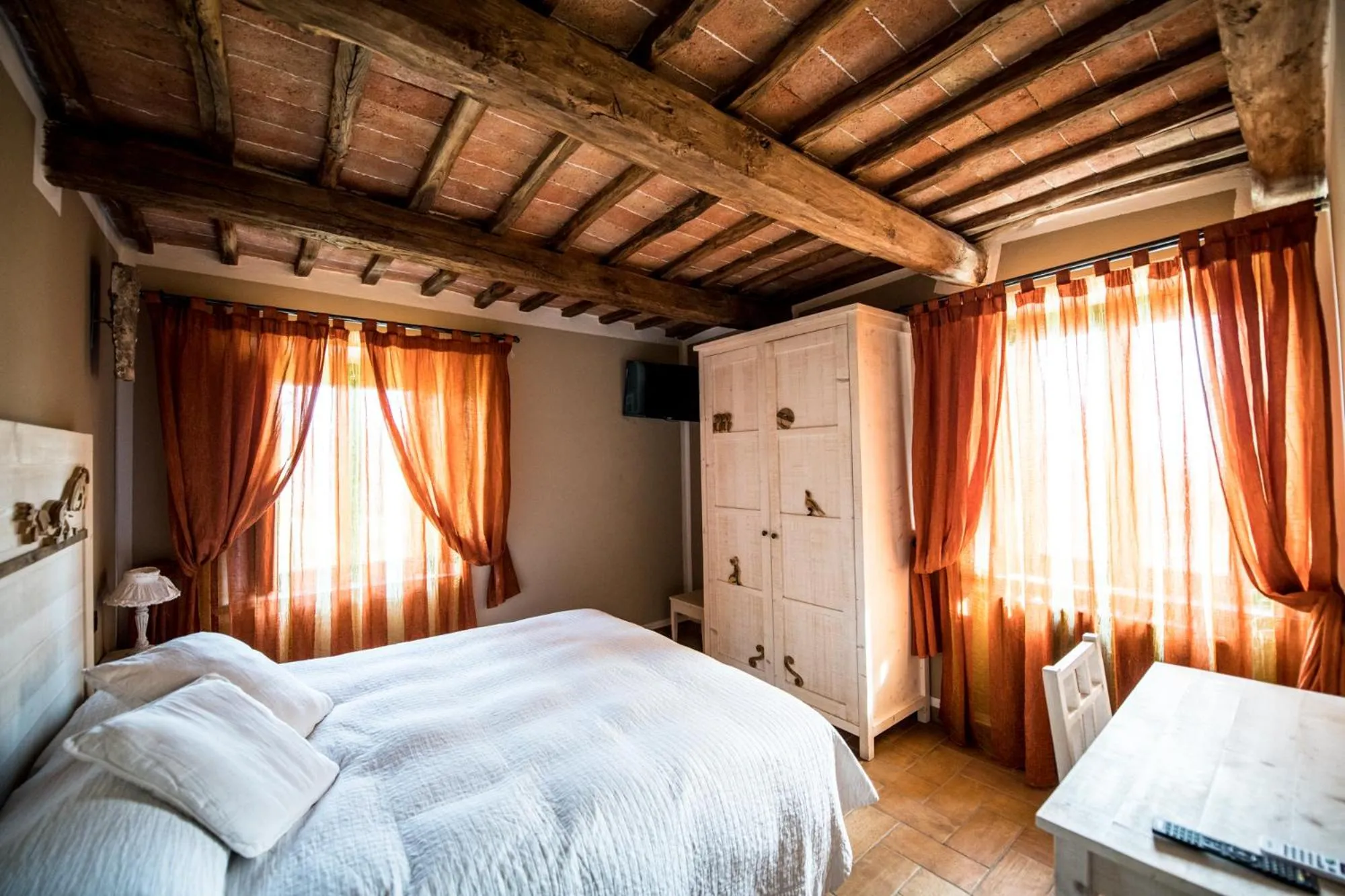 Photo of the whole room, Bed in Borgo San Faustino Country Relais and Spa