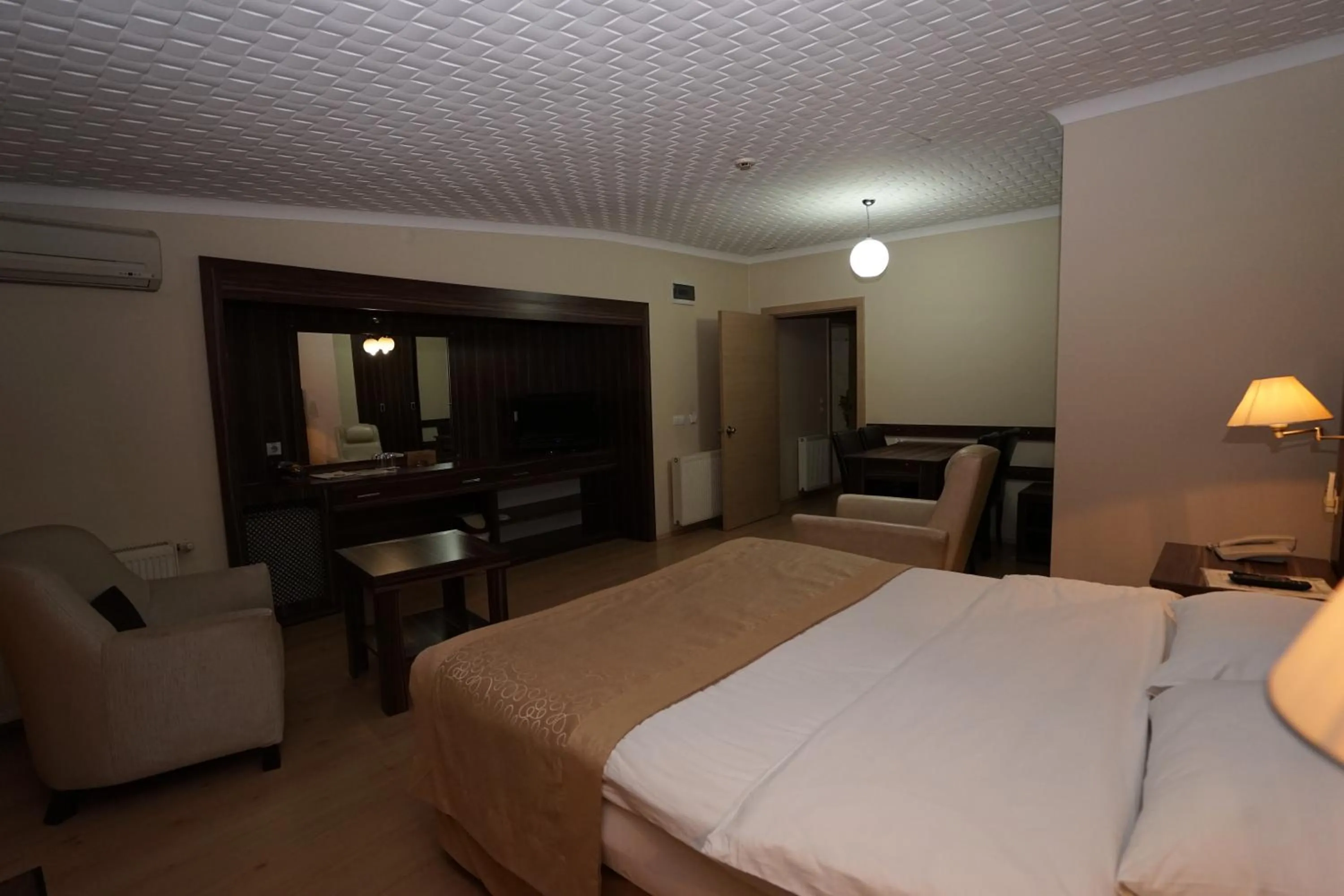 Shower in Yalihan Ari Hotel