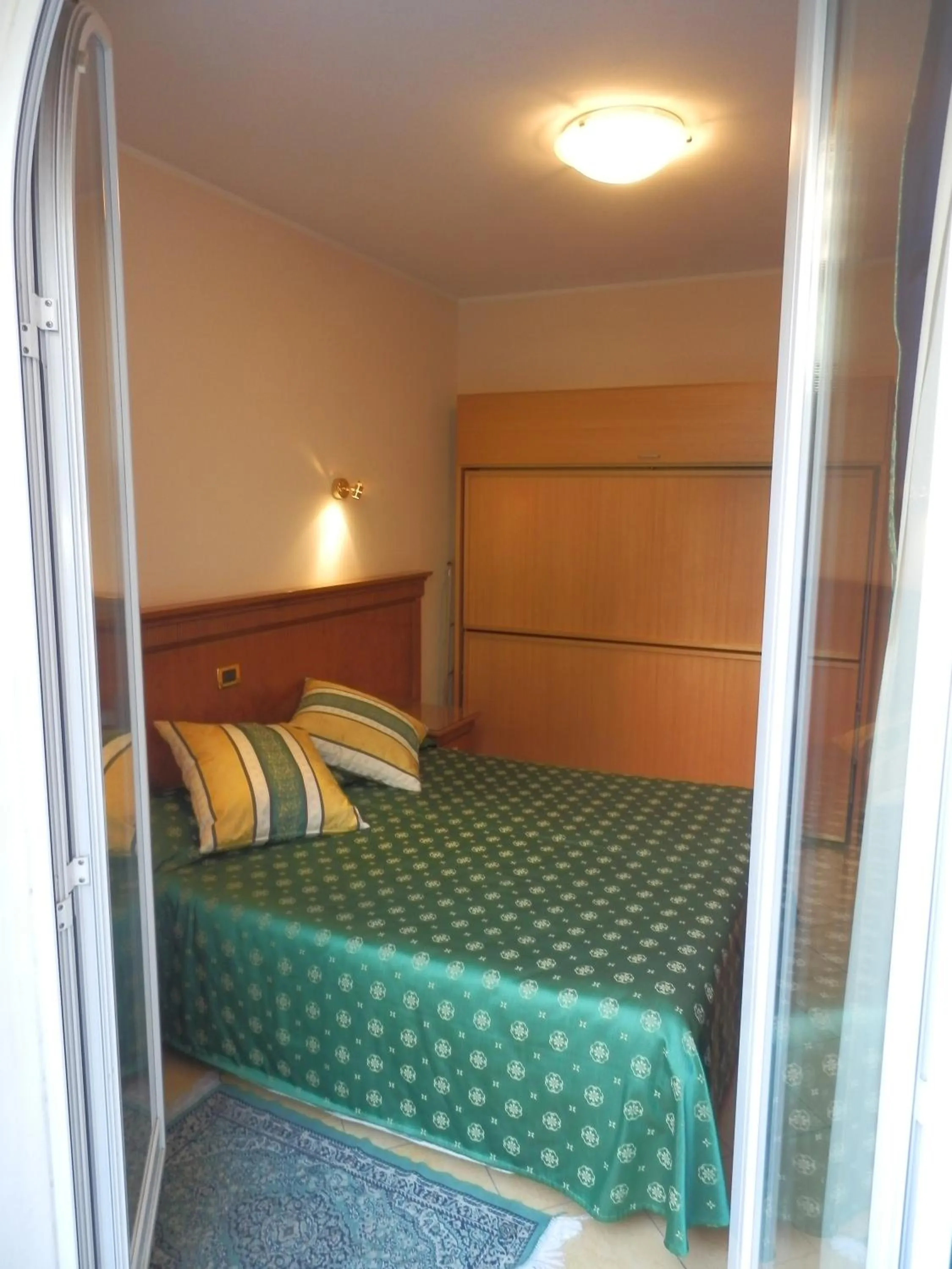 Bedroom, Bed in Hotel Jean Marie