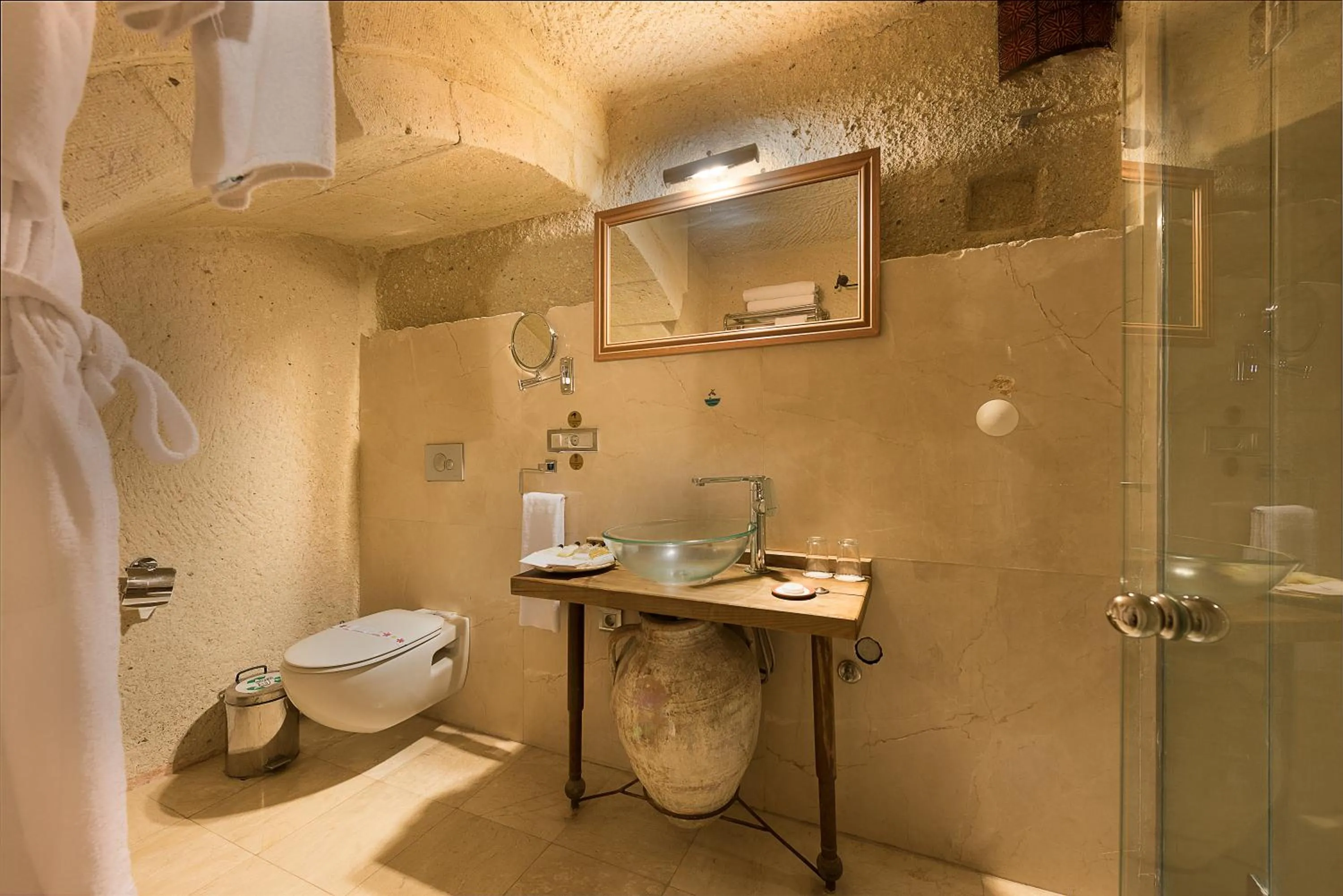 Toilet in Anatolian Houses Cave Hotel & SPA