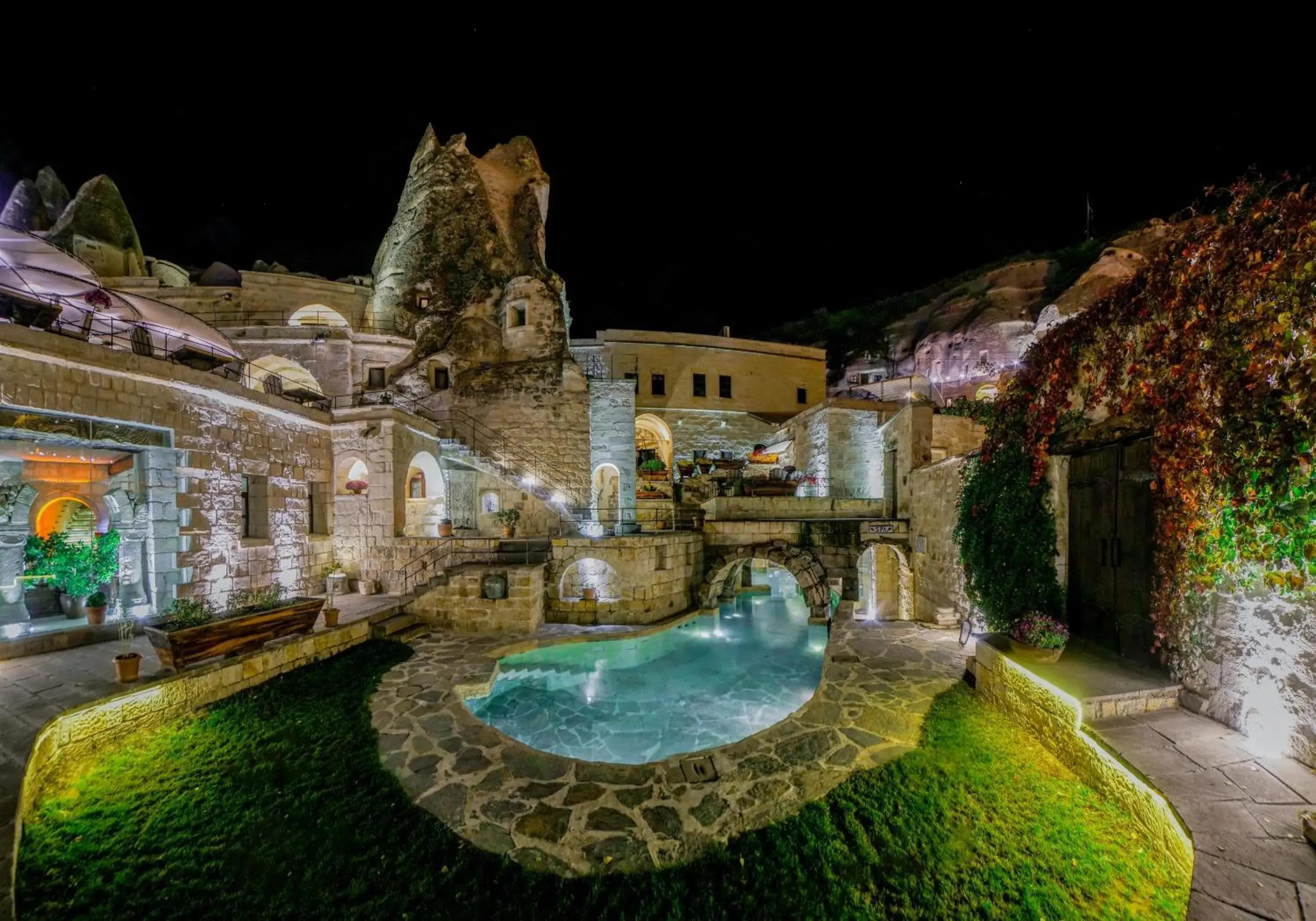 Garden view in Anatolian Houses Cave Hotel & SPA Garden view in Anatolian Houses Cave Hotel & SPA