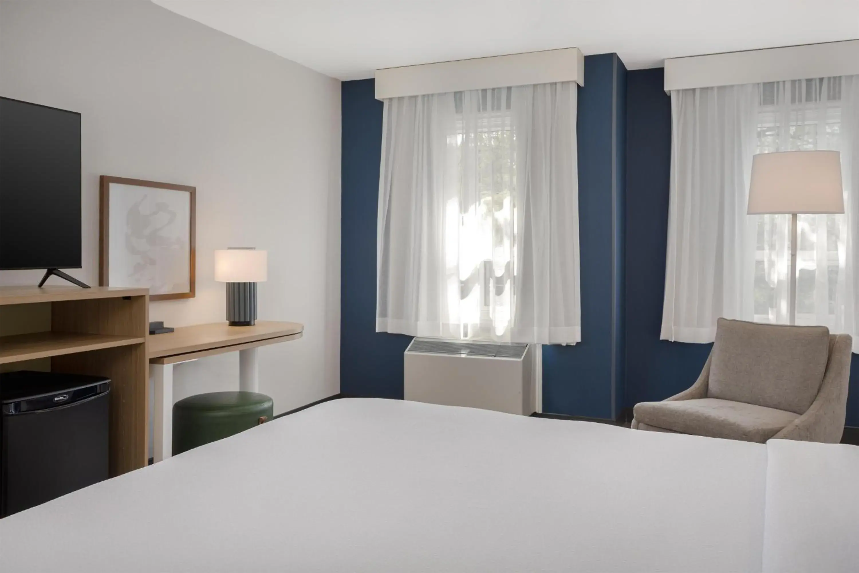 King Room in Spark by Hilton Toronto Mississauga King Room in Spark by Hilton Toronto Mississauga