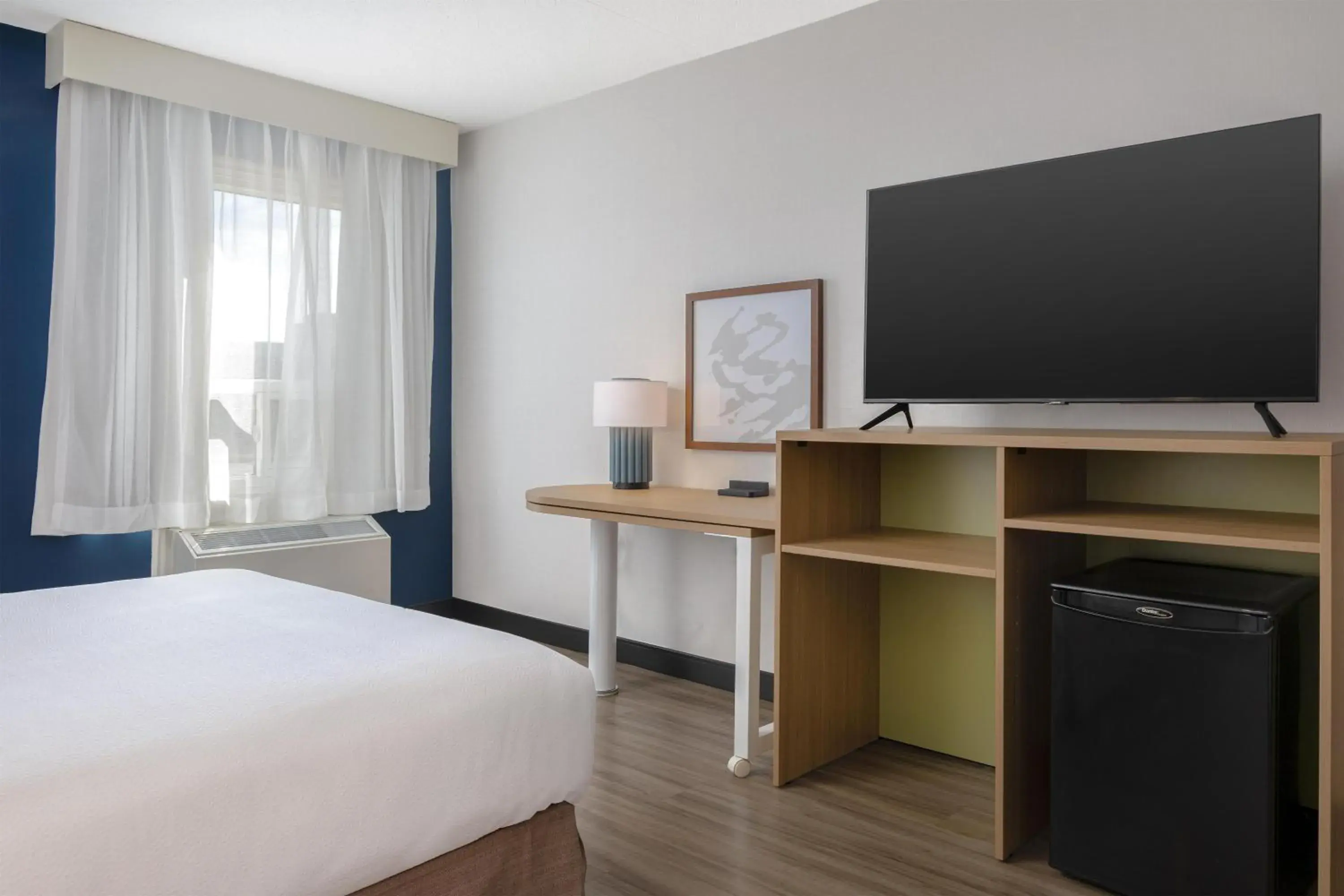 Queen Room with Roll-in Shower - Mobility Accessible in Spark by Hilton Toronto Mississauga Queen Room with Roll-in Shower - Mobility Accessible in Spark by Hilton Toronto Mississauga