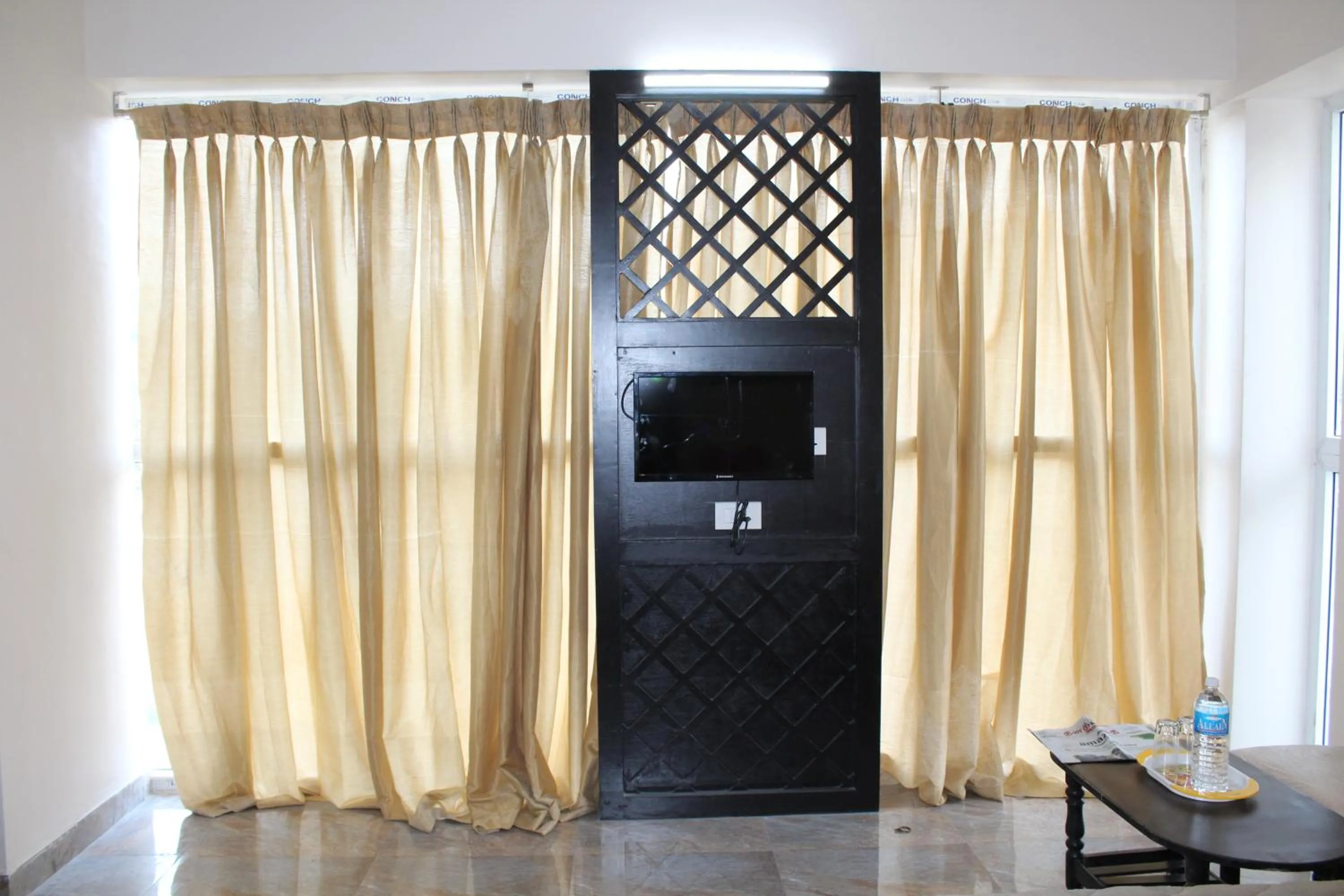 Communal lounge/ TV room in Hotel Jaidharshini Palace