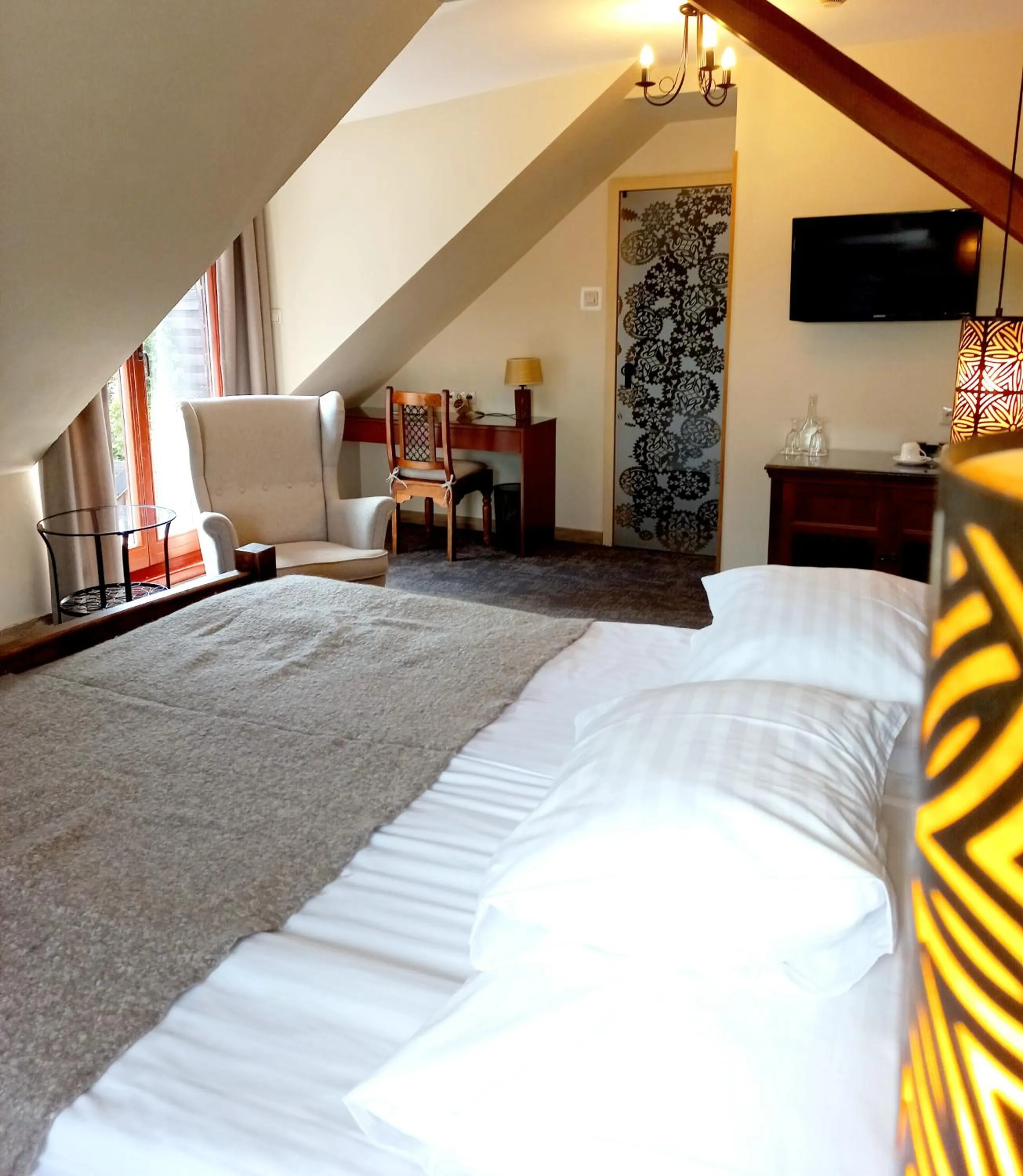 Bed in Karczma Rzym Bydgoszcz S5