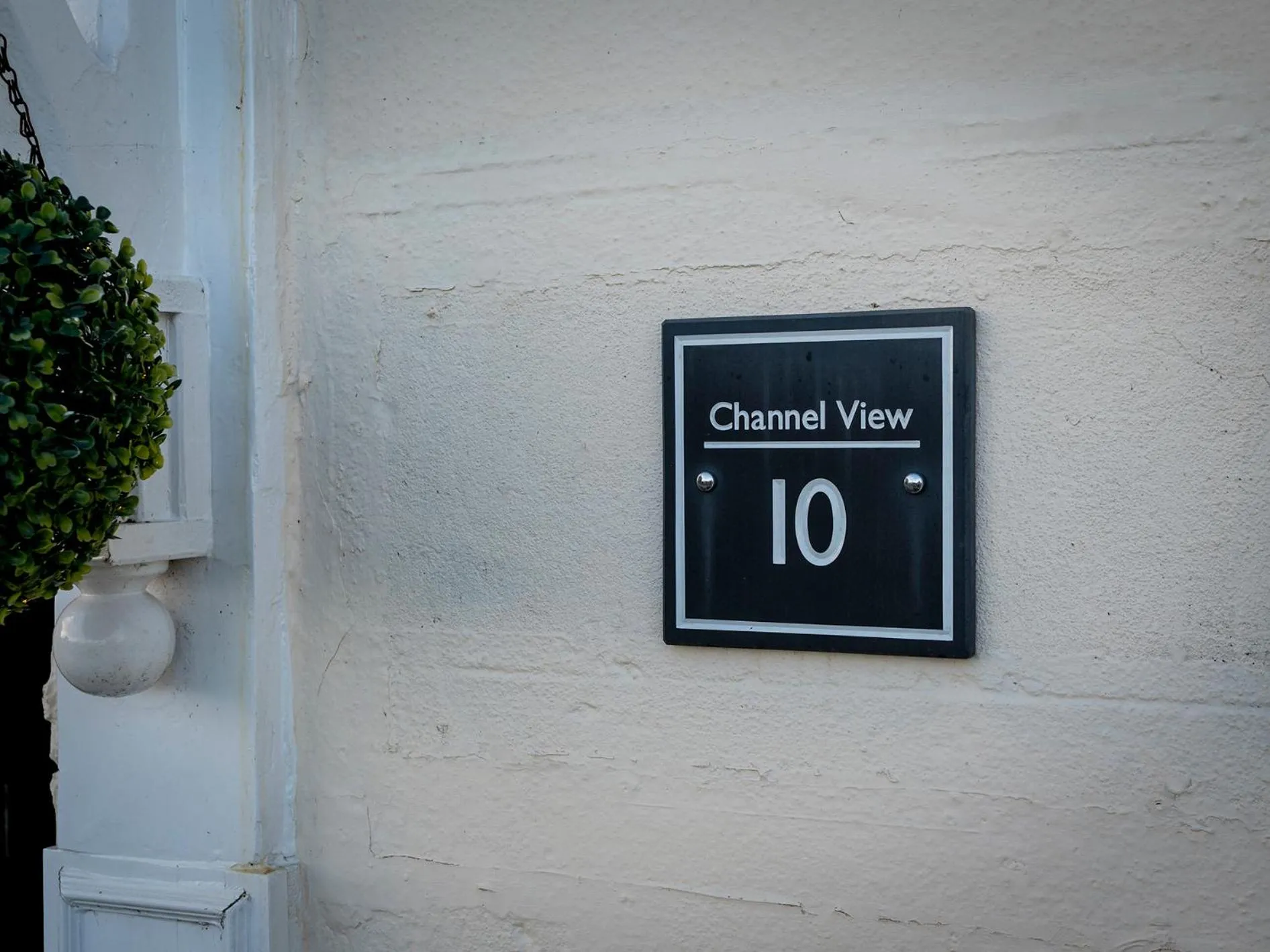 Facade/entrance in Channel View Guest House