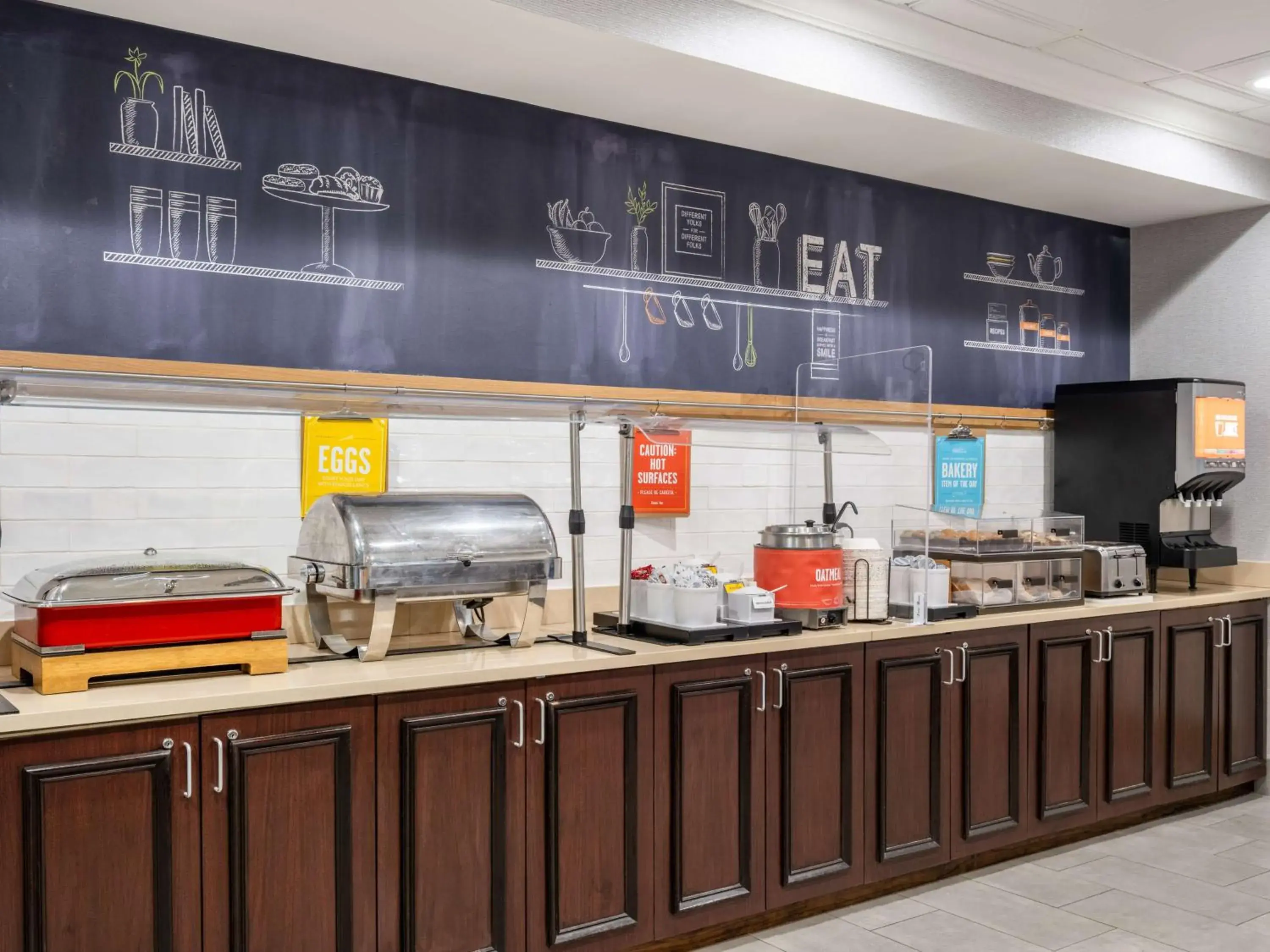 Breakfast in Hampton Inn Atlanta-Peachtree Corners/Norcross Breakfast in Hampton Inn Atlanta-Peachtree Corners/Norcross