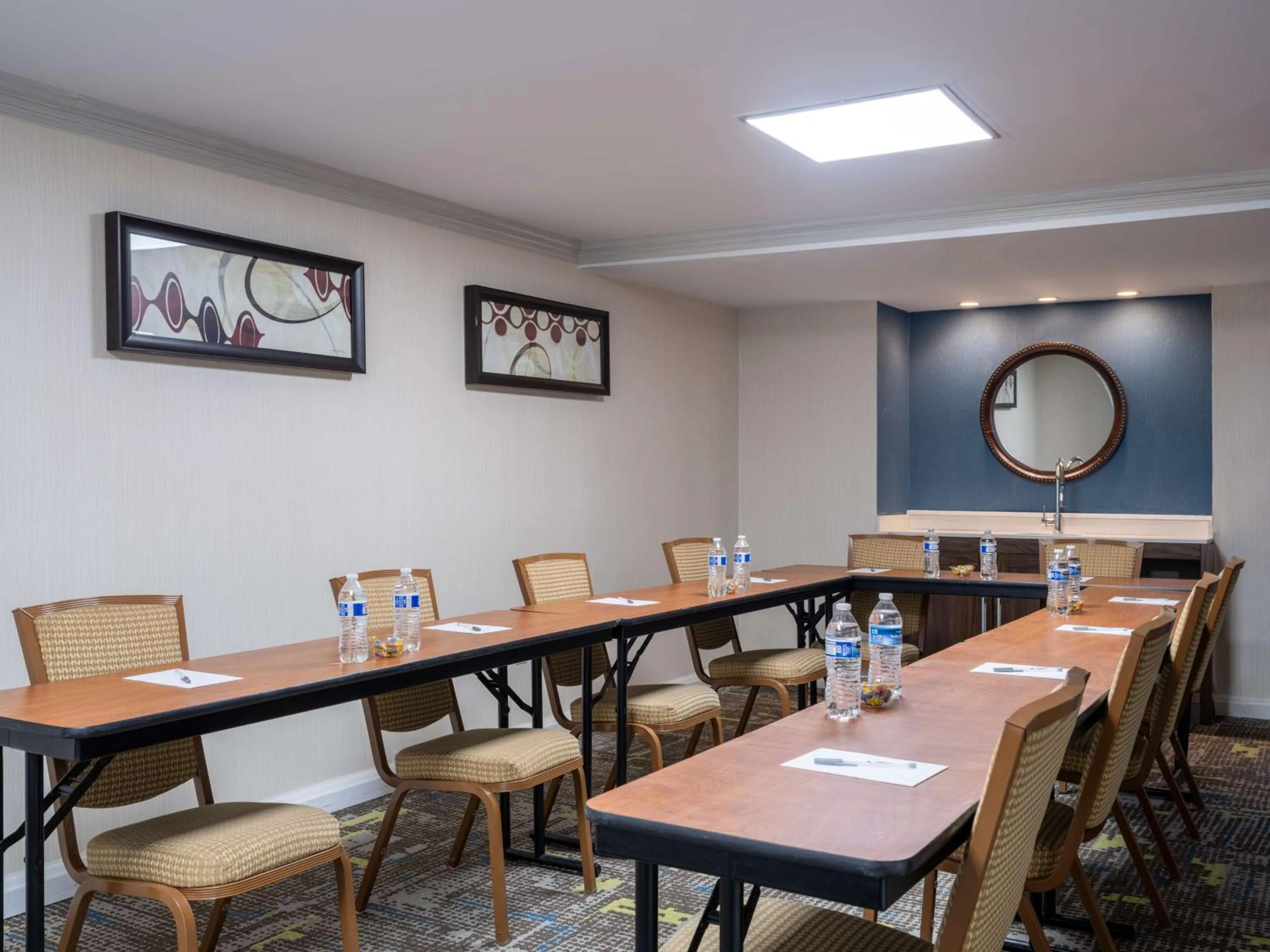 Meeting/conference room in Hampton Inn Atlanta-Peachtree Corners/Norcross