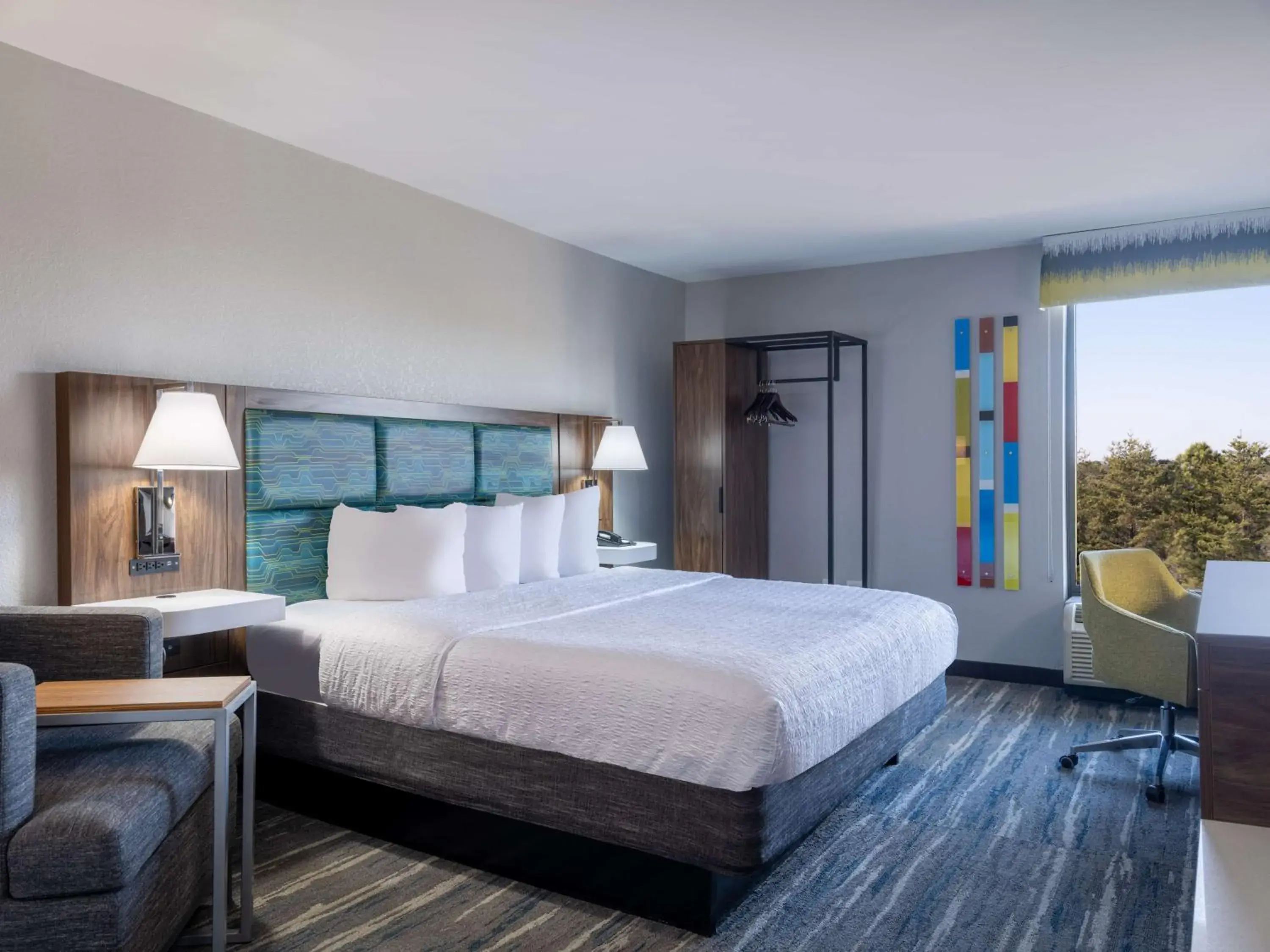 Bed in Hampton Inn Atlanta-Peachtree Corners/Norcross Bed in Hampton Inn Atlanta-Peachtree Corners/Norcross