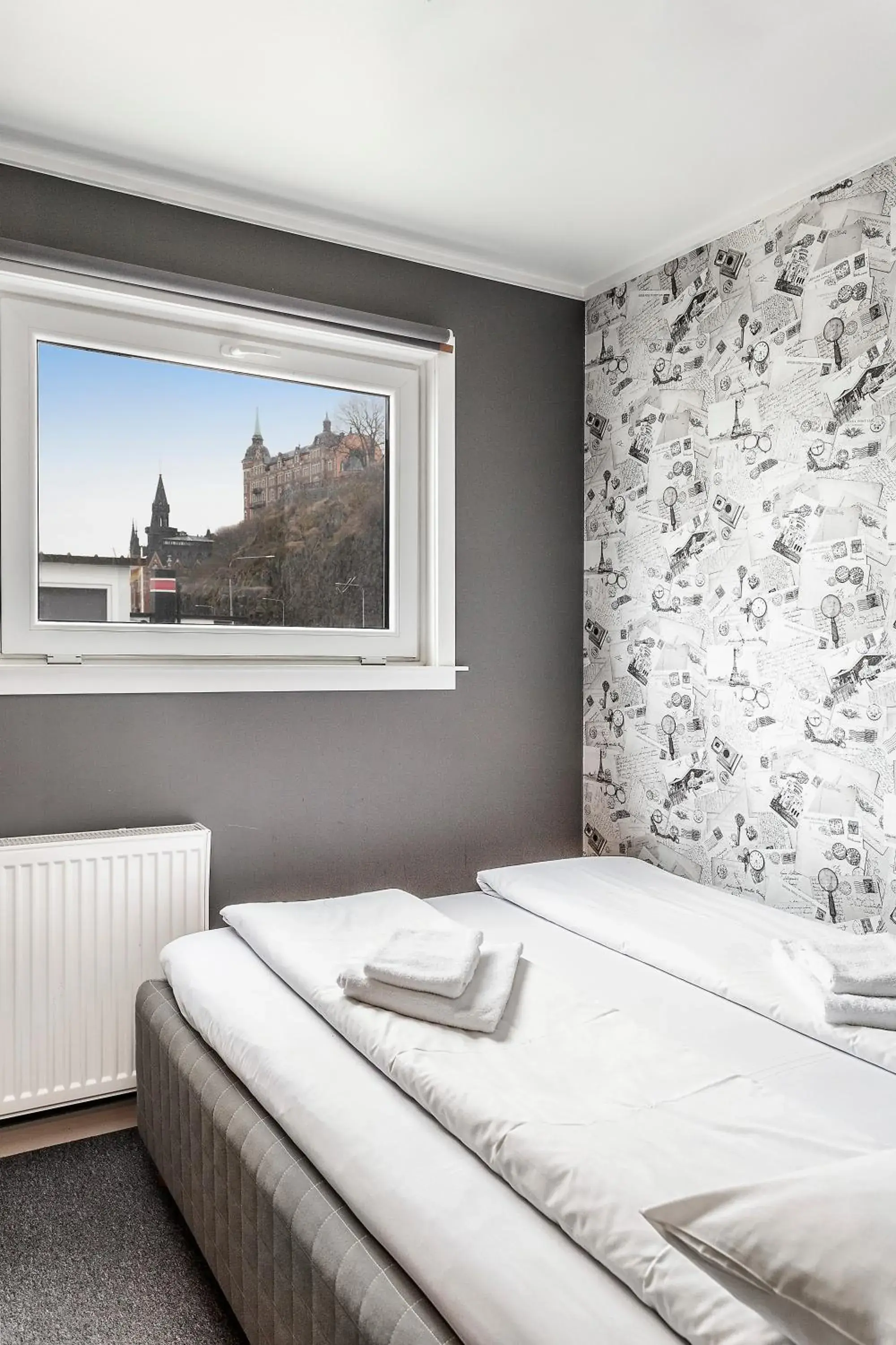 Standard Double Cabin with Private Bathroom - single occupancy in Rygerfjord Hotel & Hostel Standard Double Cabin with Private Bathroom - single occupancy in Rygerfjord Hotel & Hostel