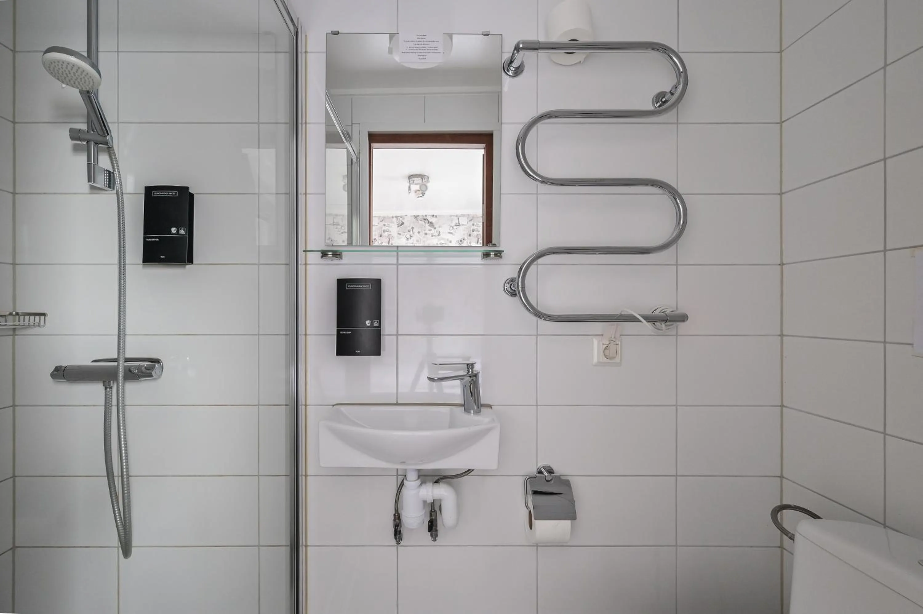 Bathroom in Rygerfjord Hotel & Hostel