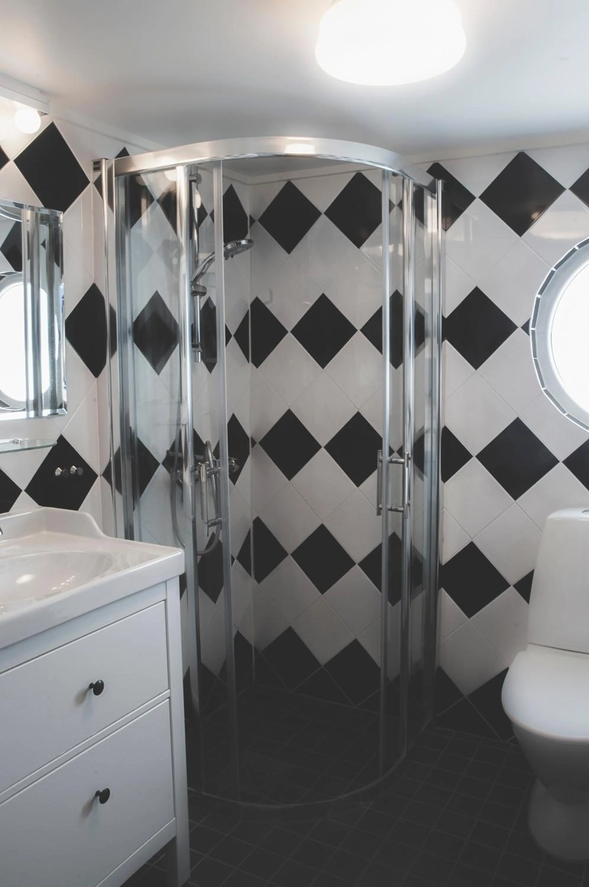 Bathroom in Rygerfjord Hotel & Hostel