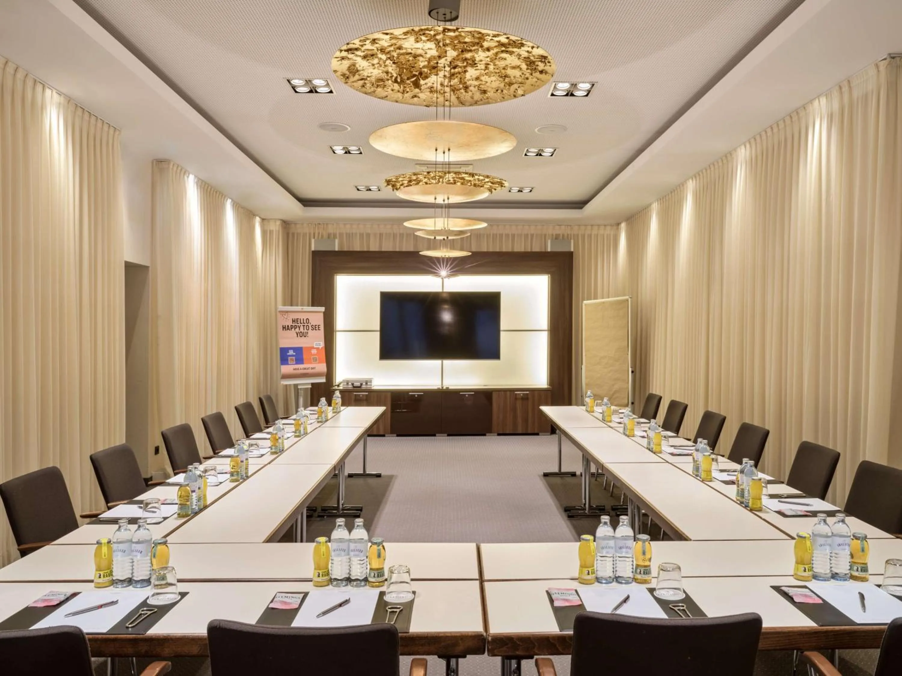 TV and multimedia in Flemings Selection Hotel Wien-City