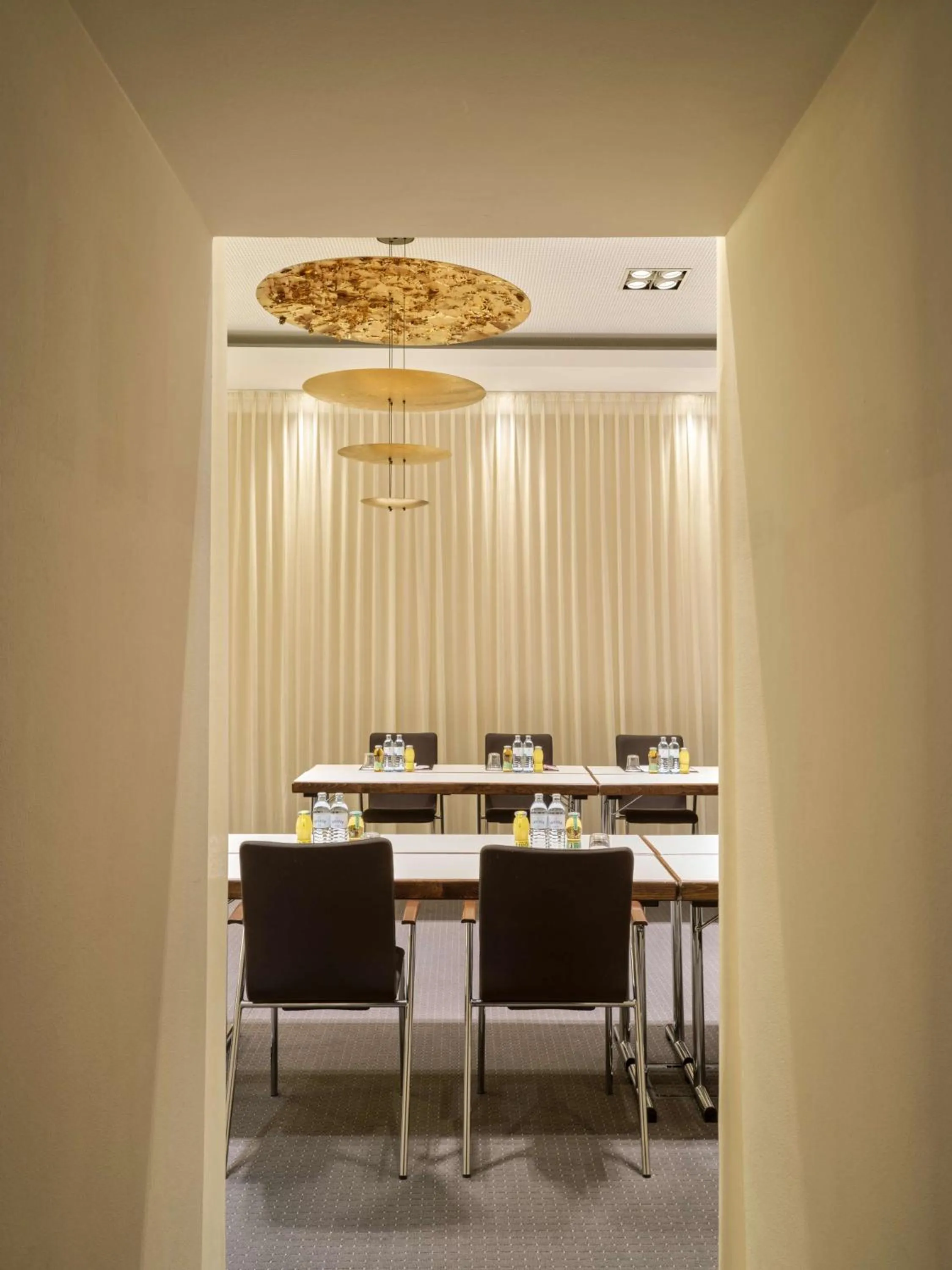 TV and multimedia in Flemings Selection Hotel Wien-City