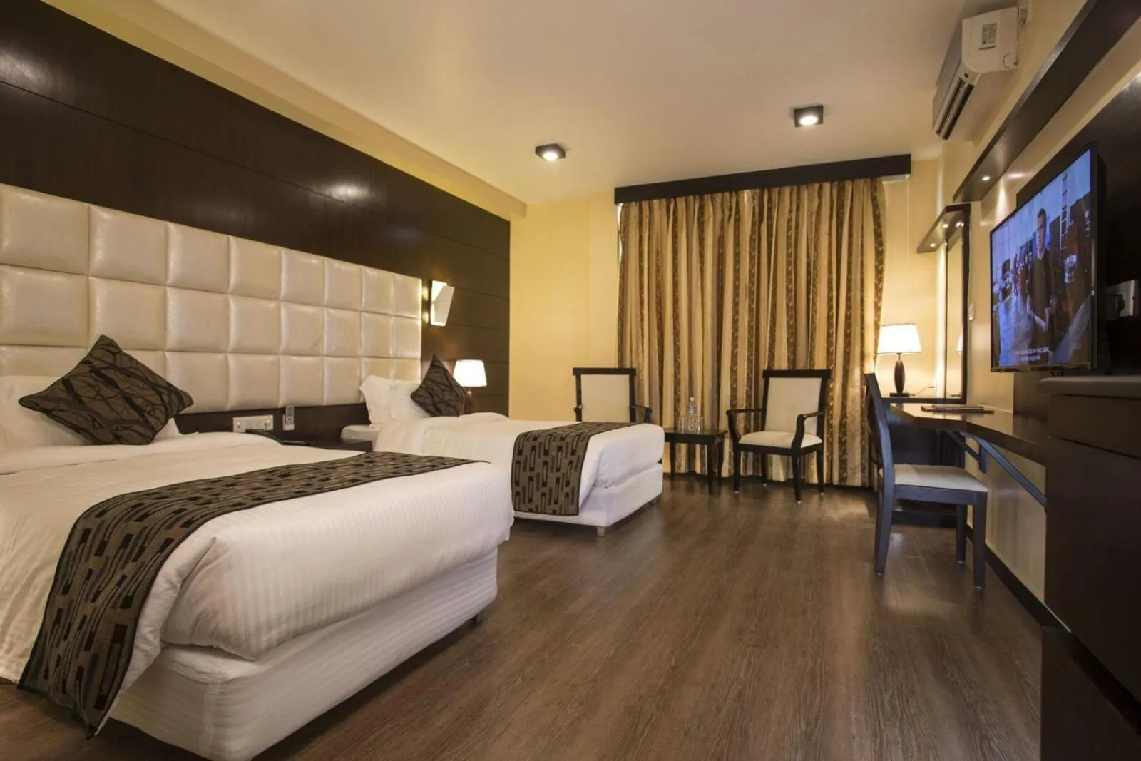 Bedroom, Bed in United Business Hotel