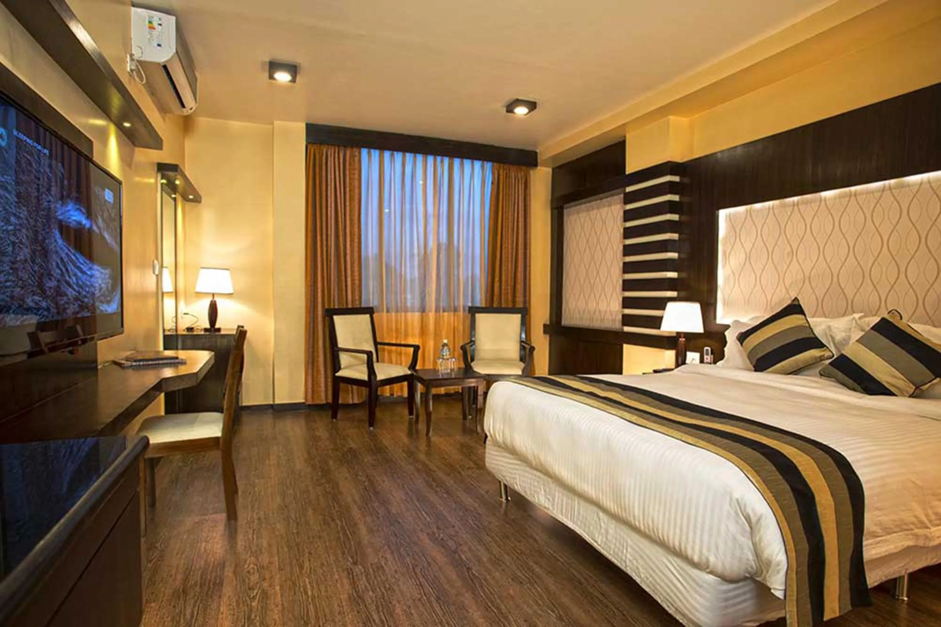 Bathroom, Bed in United Business Hotel