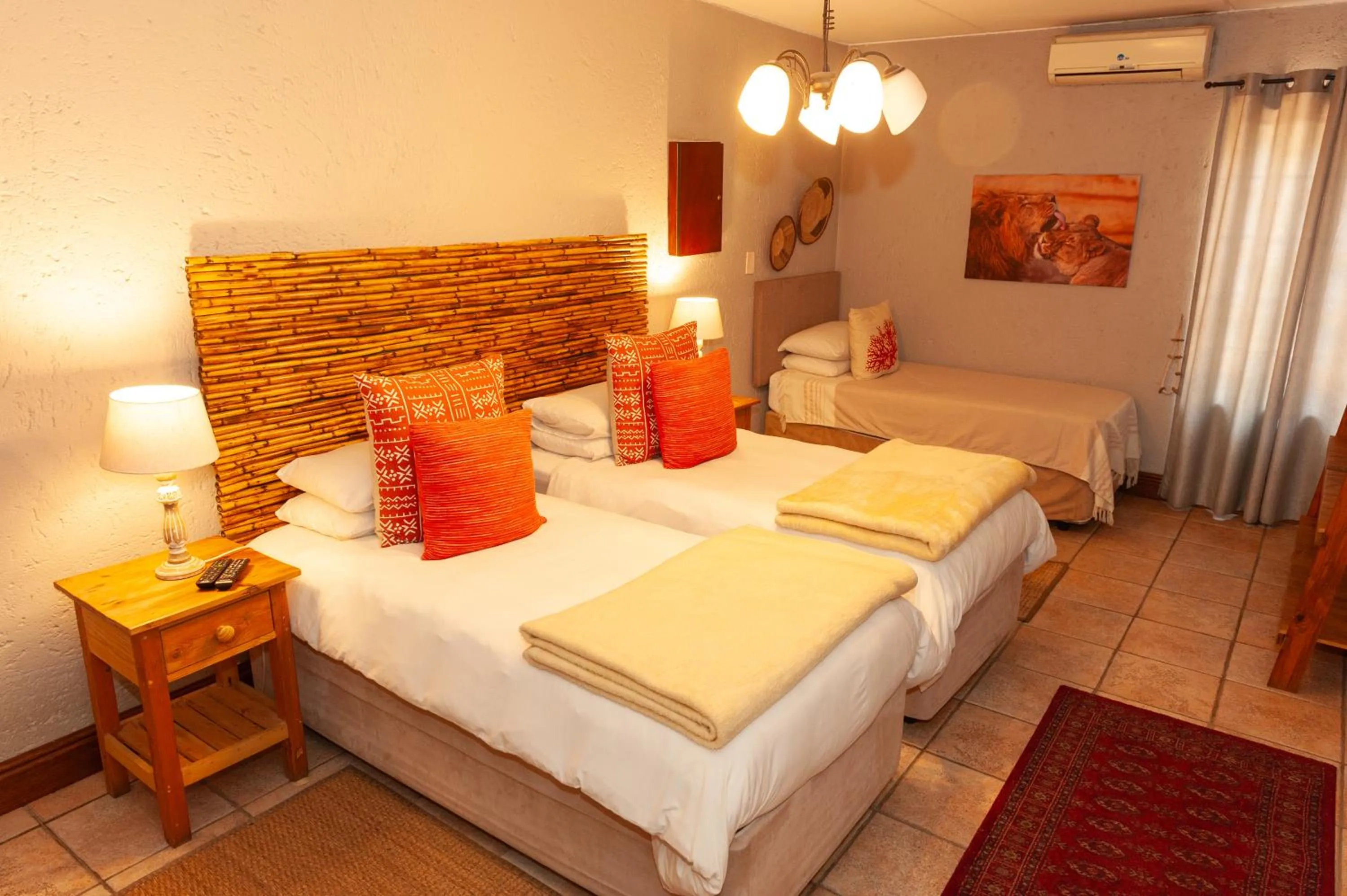 Bed in Safari Club Guest Lodge OR Tambo International Airport