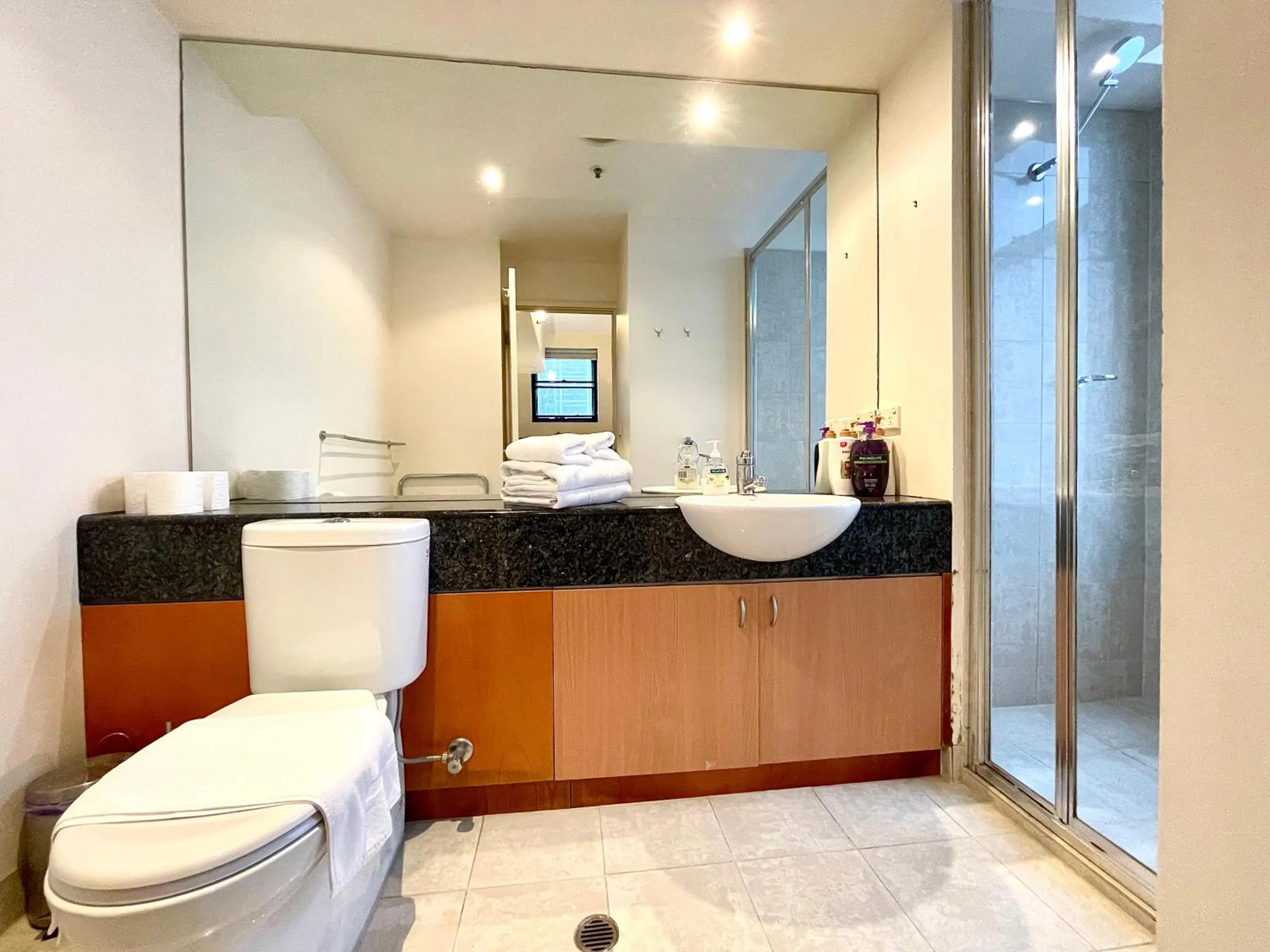 Shower in ReadySet Apartments on King