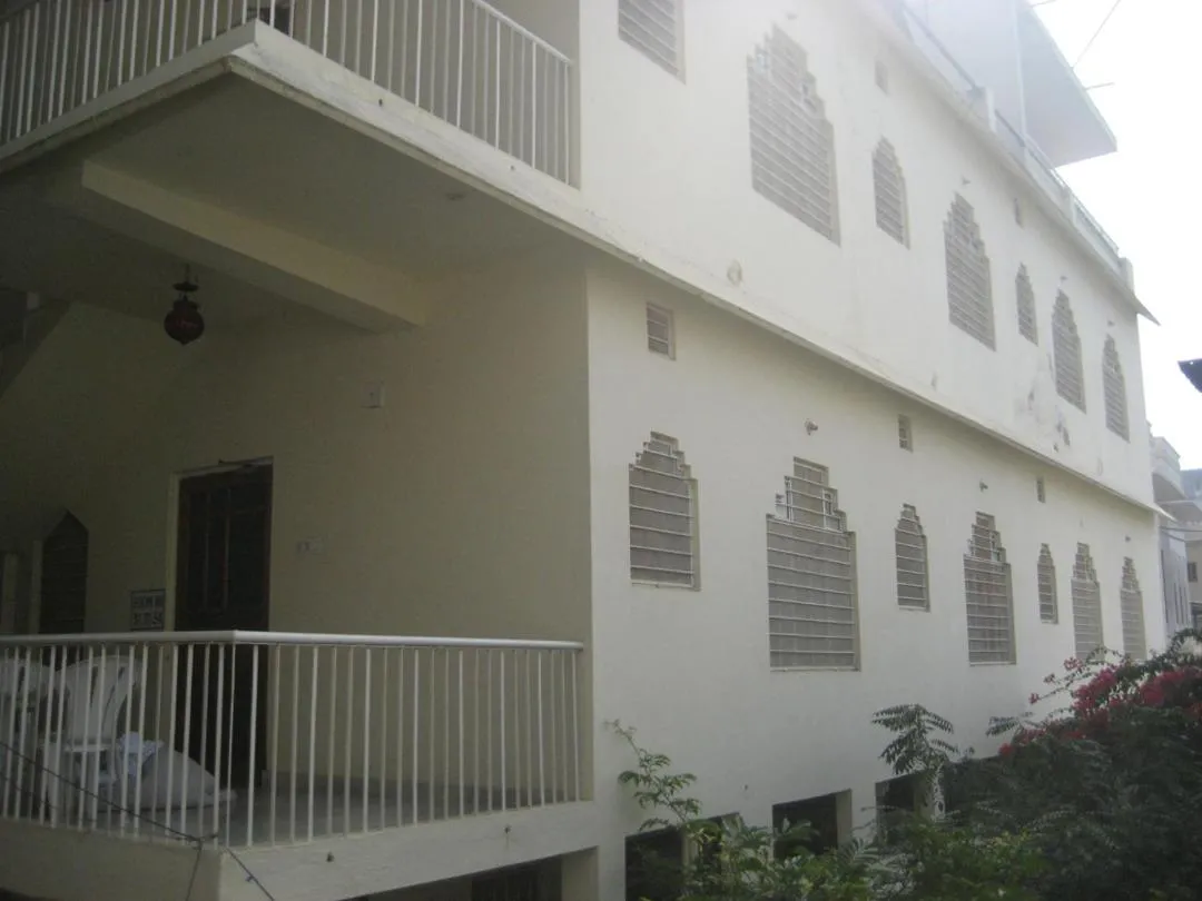 Property building in Lalghat Haveli