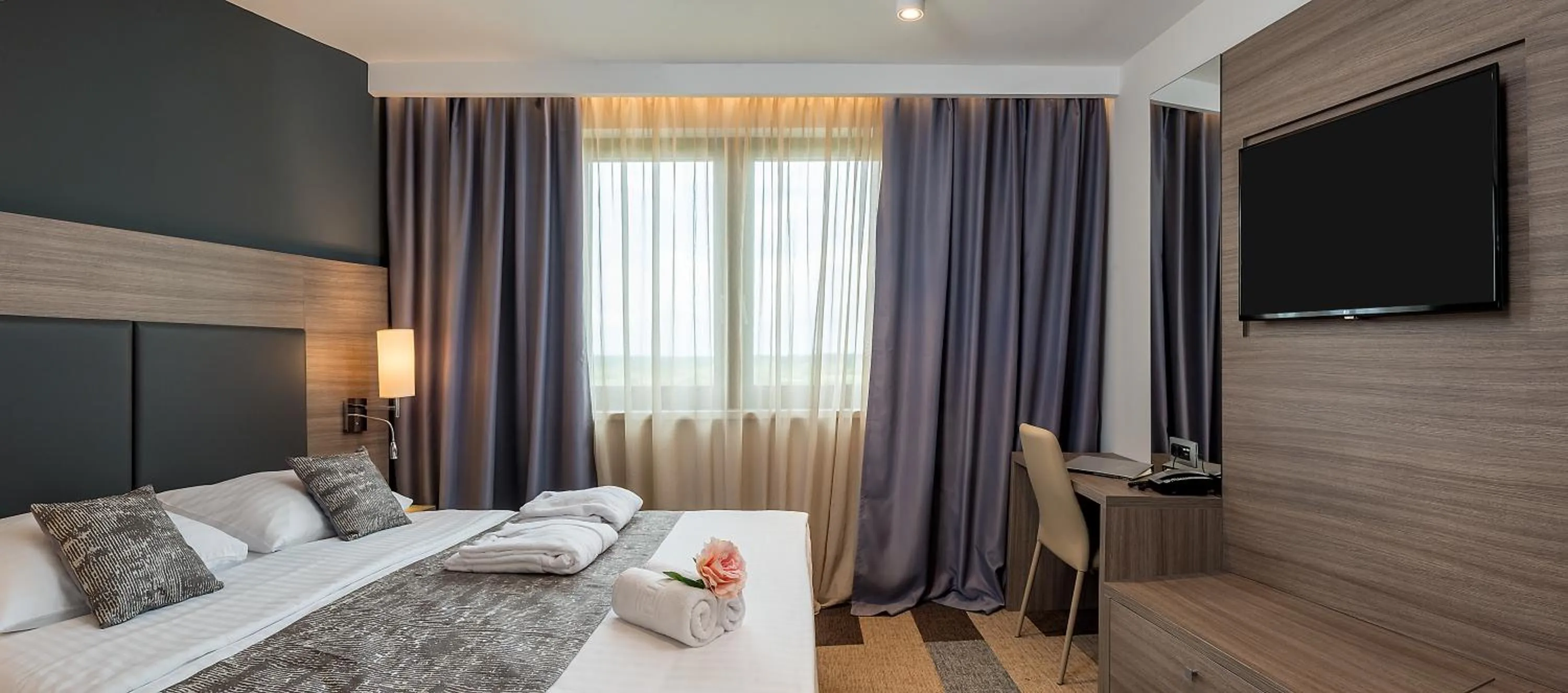 Bedroom, Bed in Hotel Princess