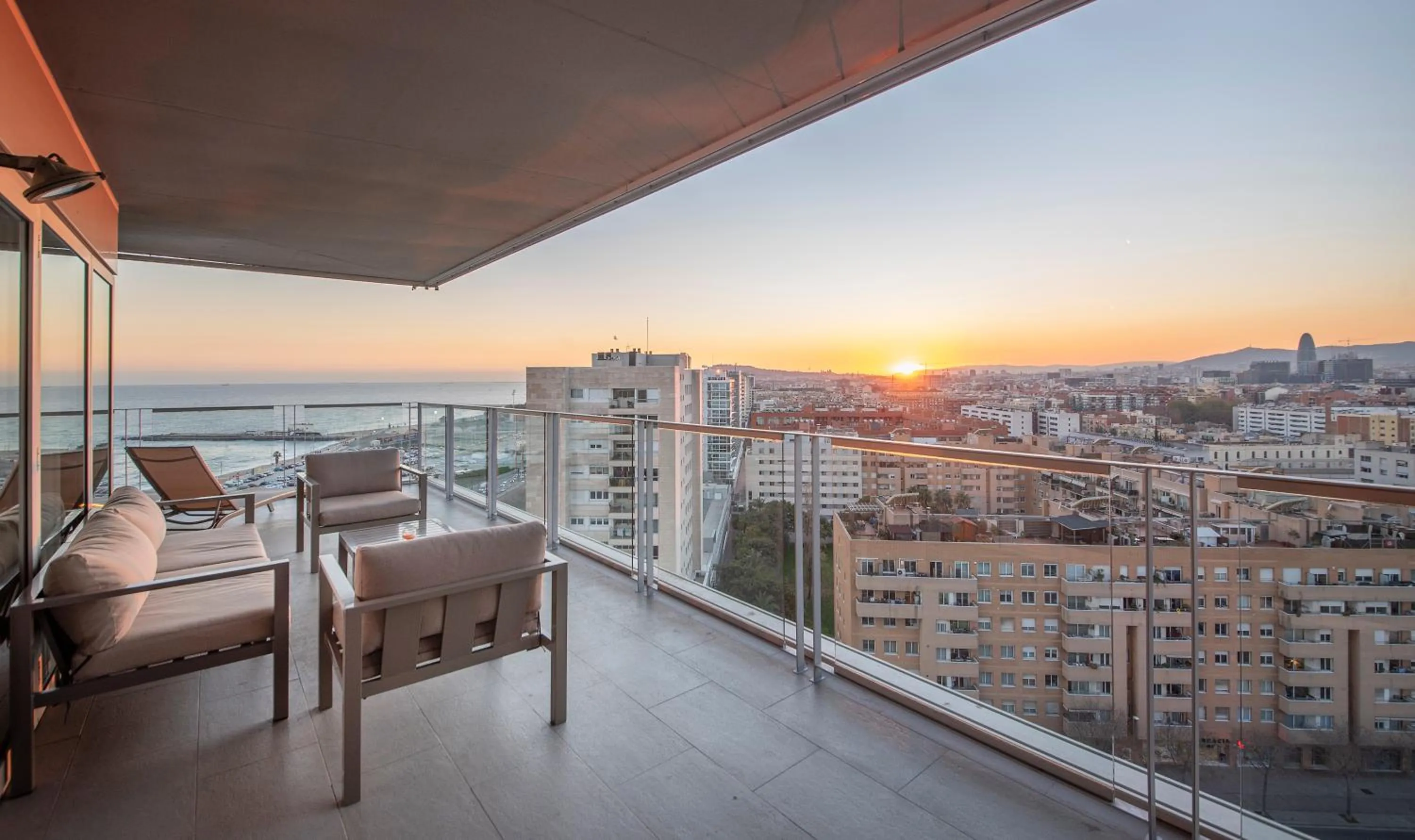 City view in You Stylish Beach Apartments