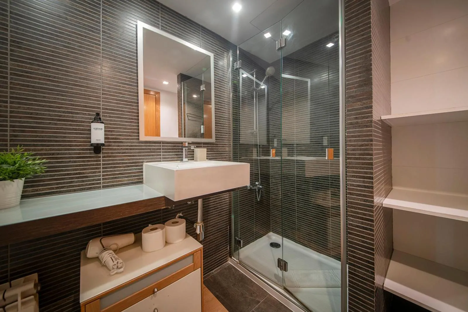 Bathroom in You Stylish Beach Apartments