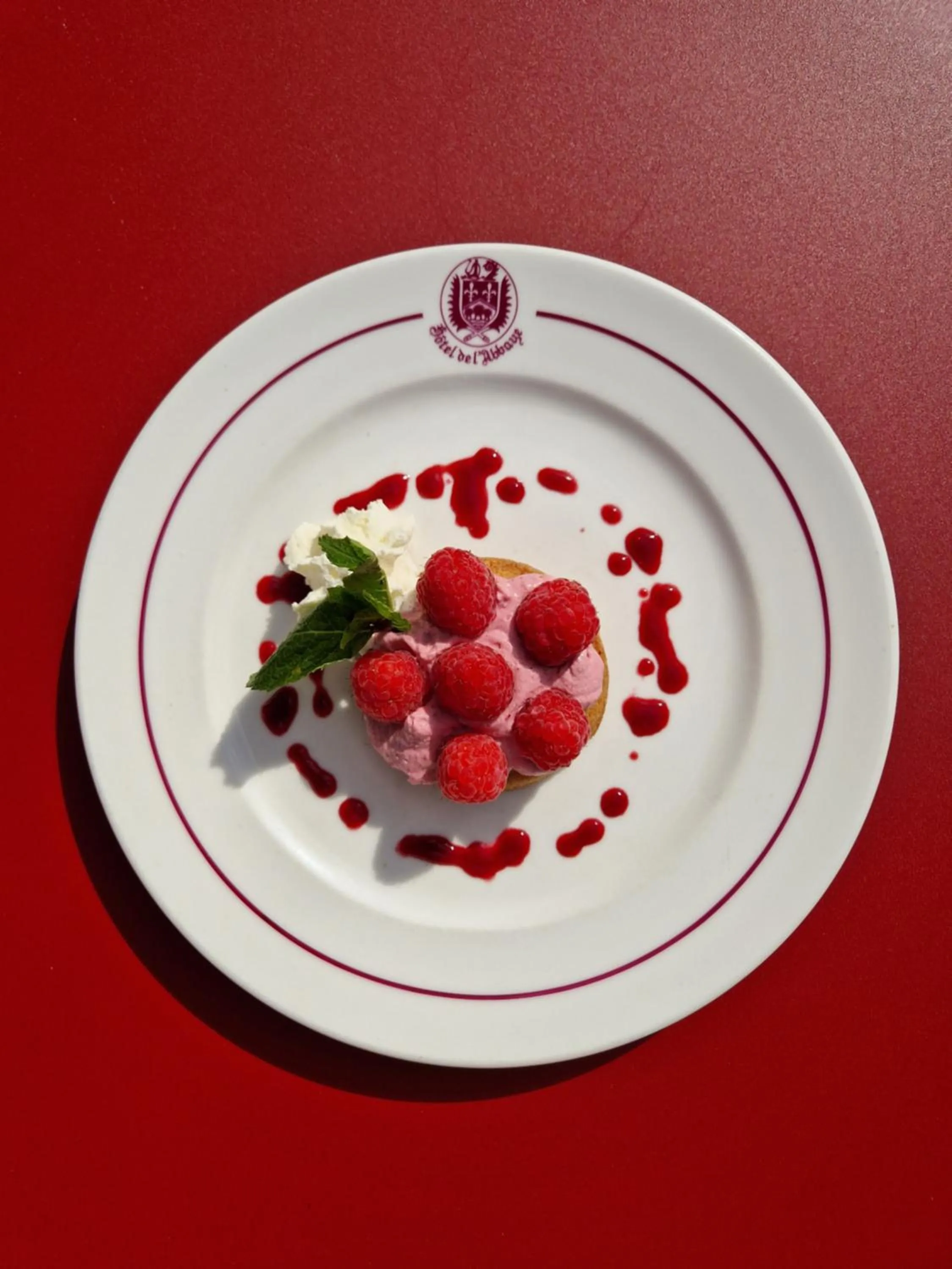 Food in HOTEL DE L'ABBAYE DE LONGPONT