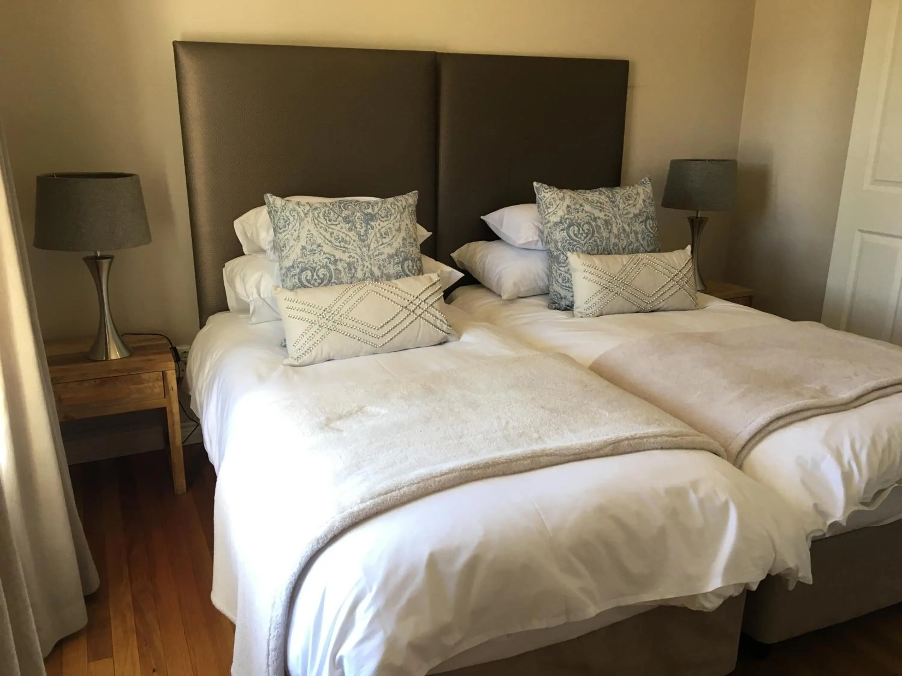 Bedroom, Bed in Vilaroux