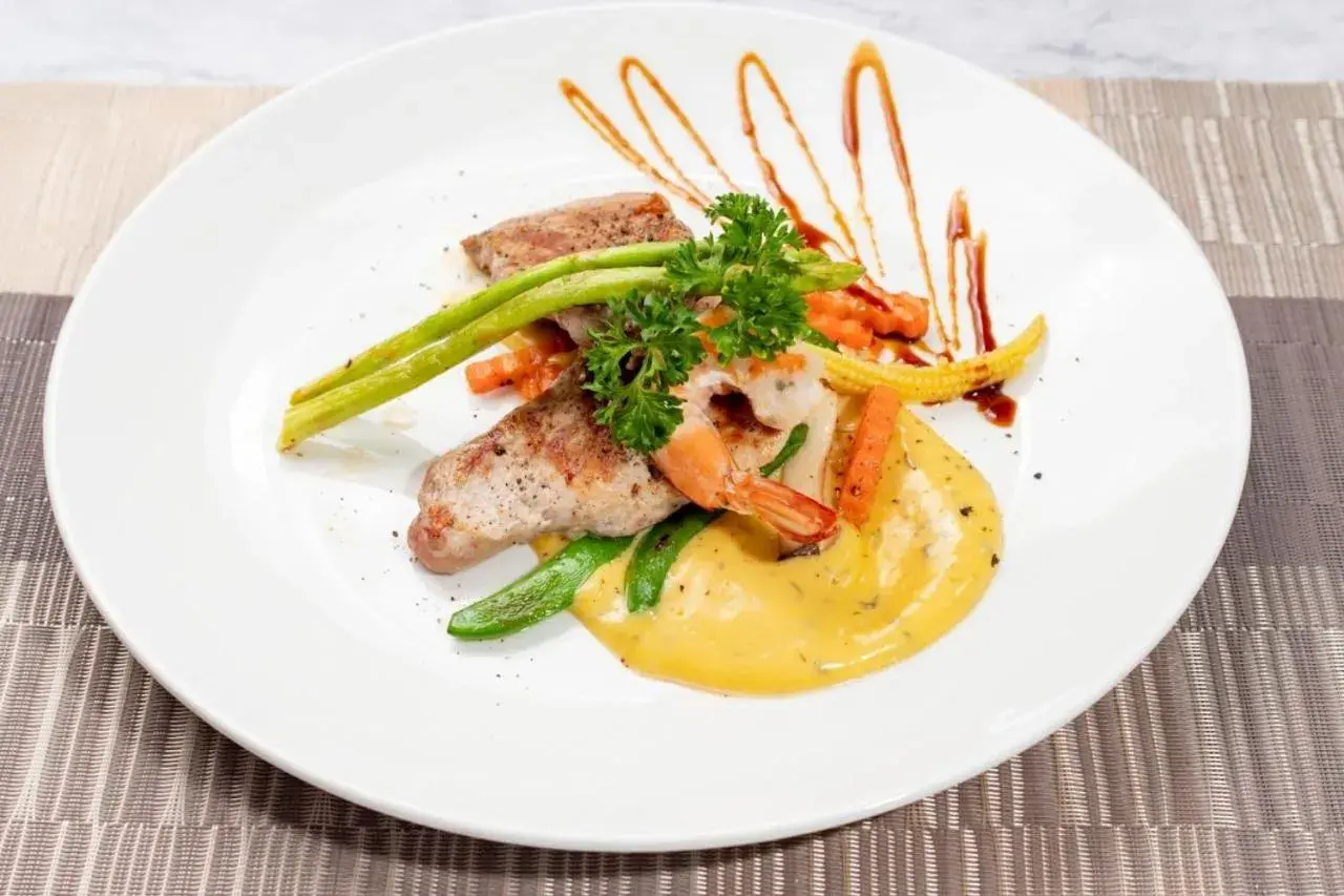 Restaurant/places to eat in ZIP Hotel & Restaurant Restaurant/places to eat in ZIP Hotel & Restaurant