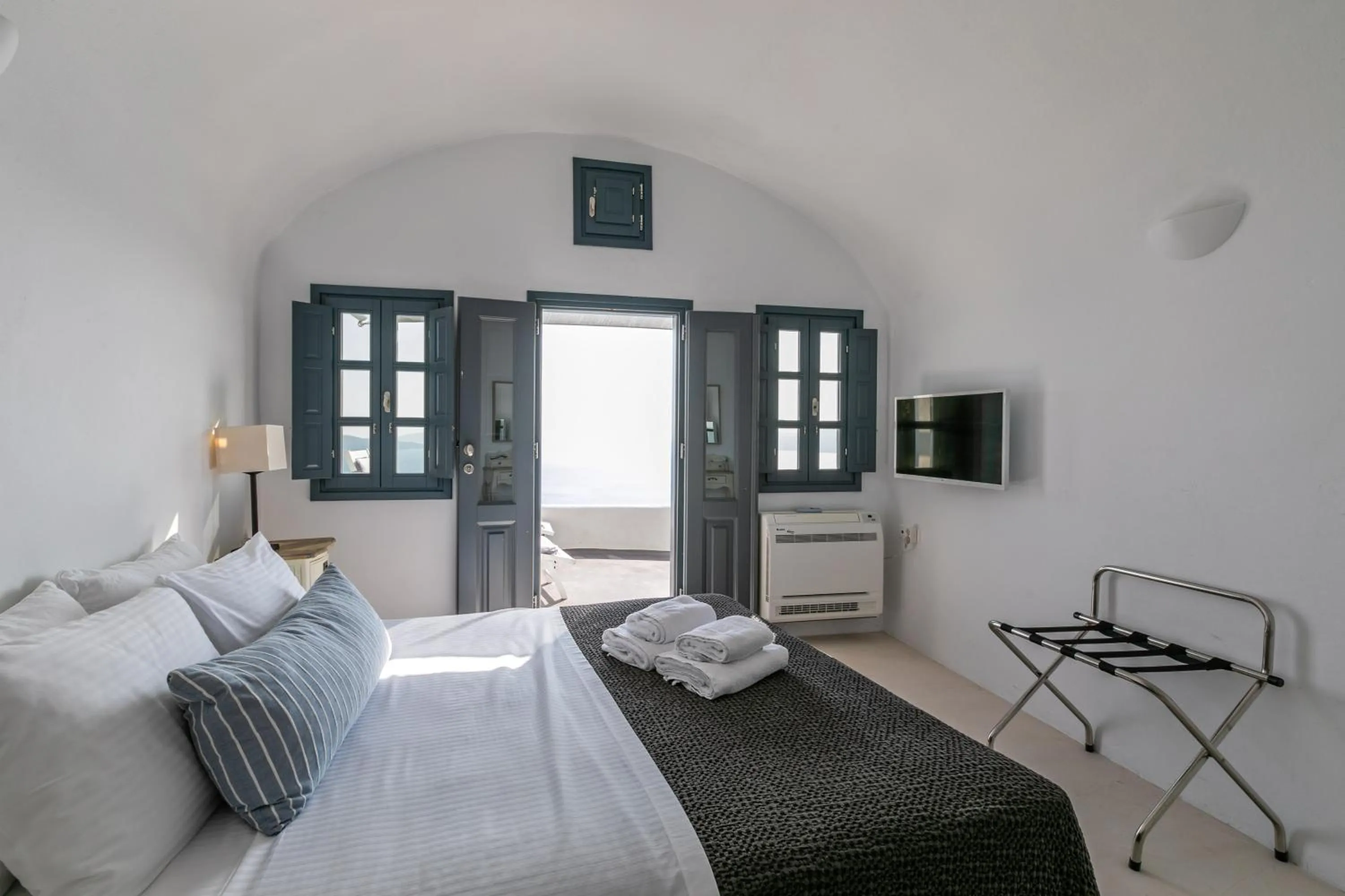 Bed in Nostos Apartments