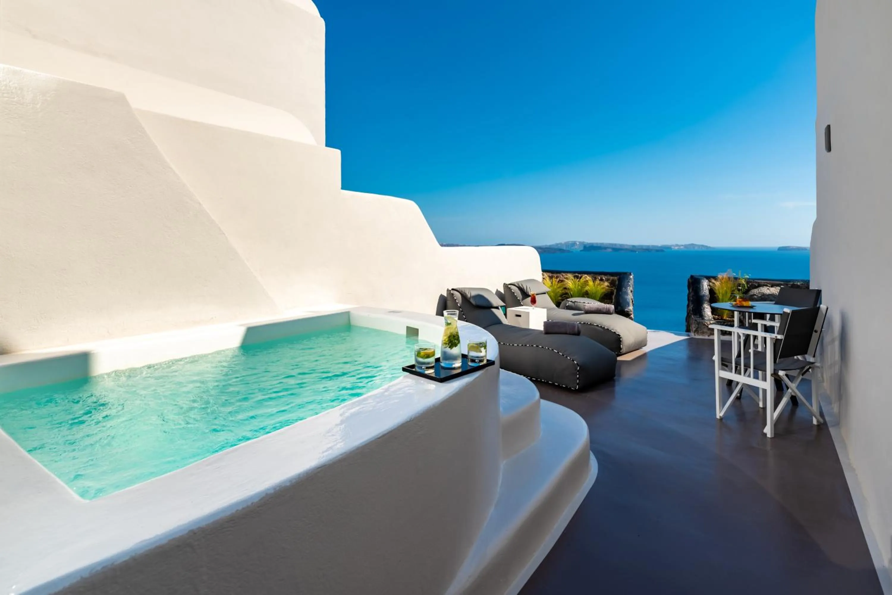 Hot Tub in Nostos Apartments