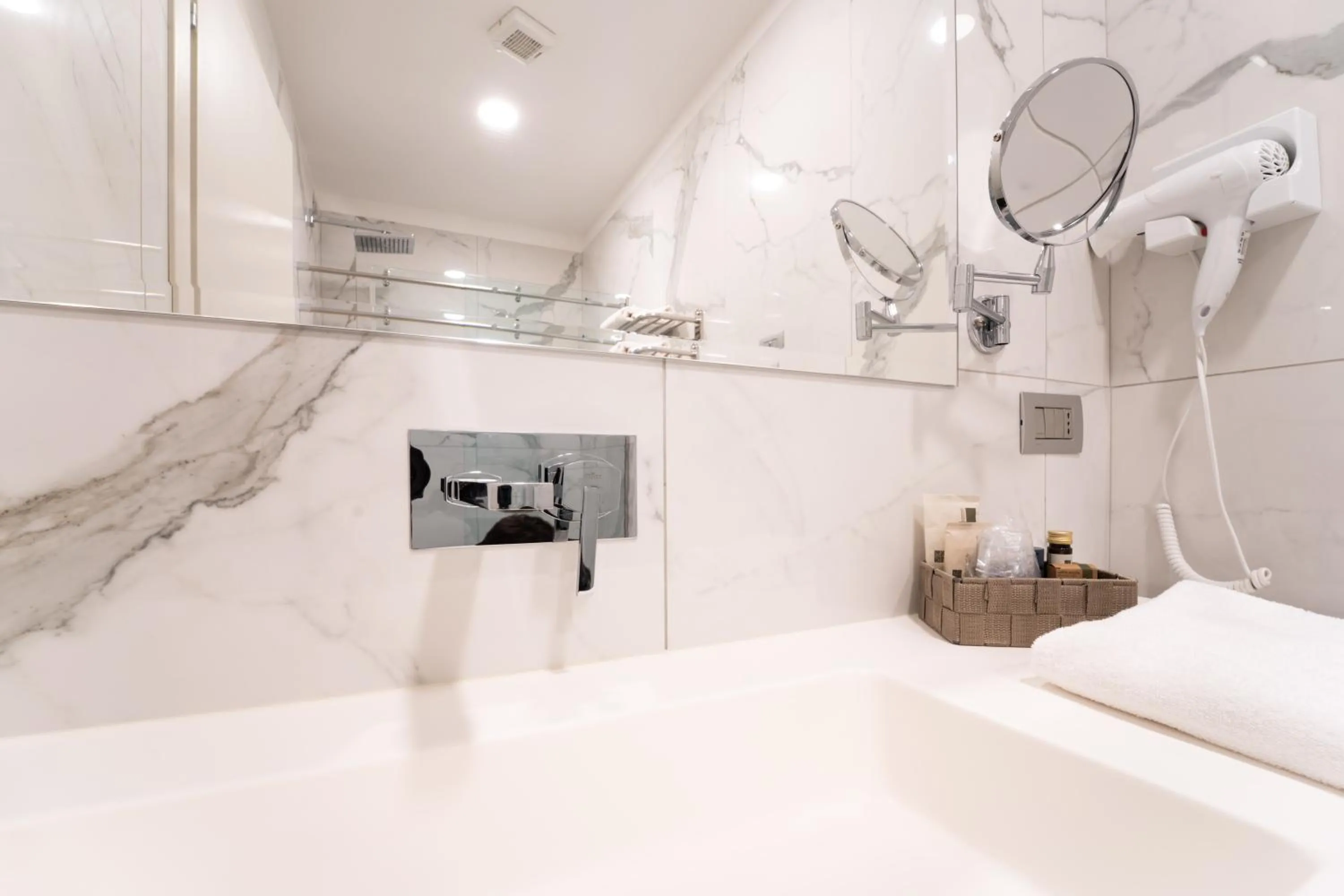 Bathroom in Hotel Milano Castello