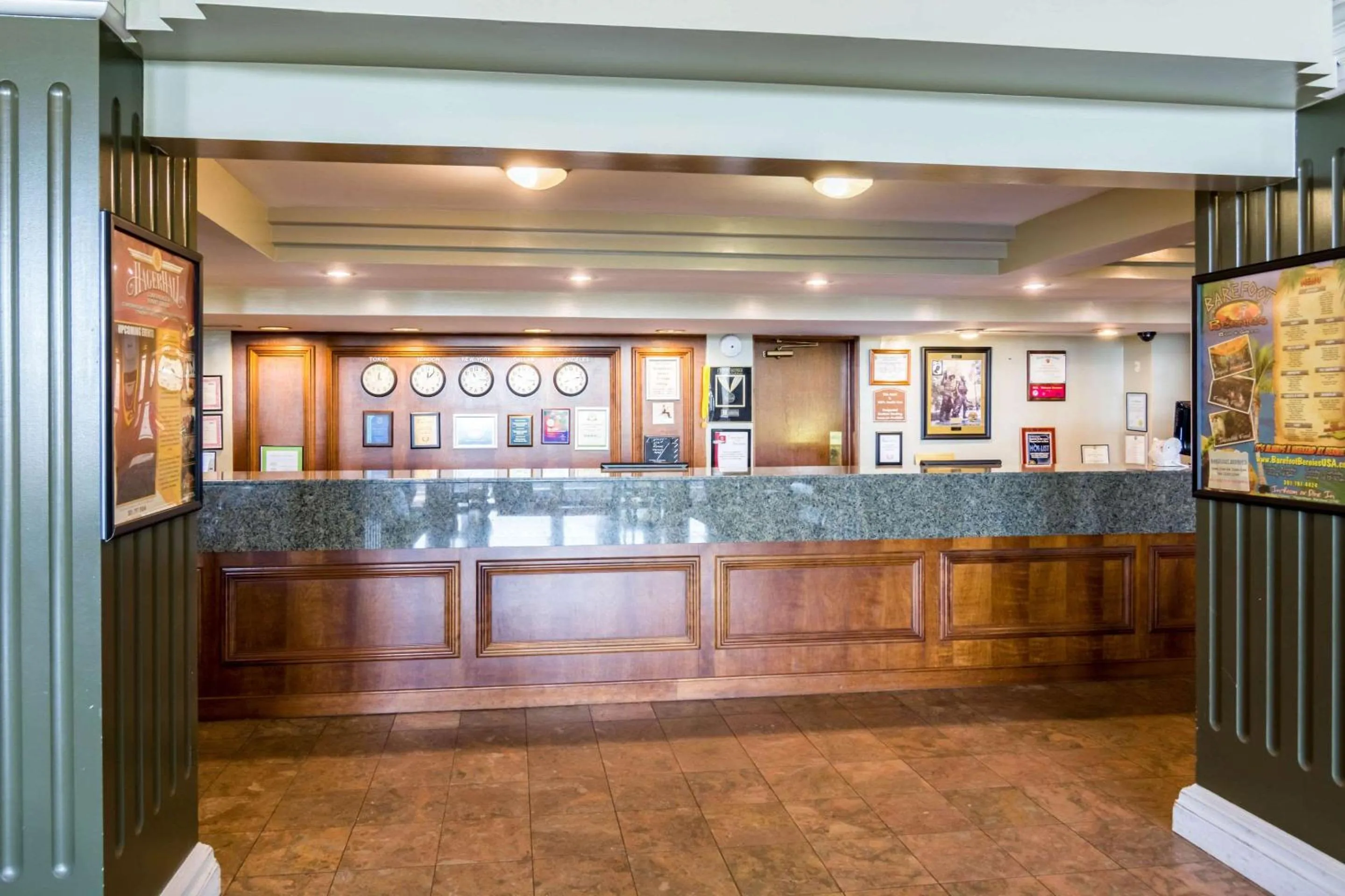Lobby or reception in Plaza Inn & Suites