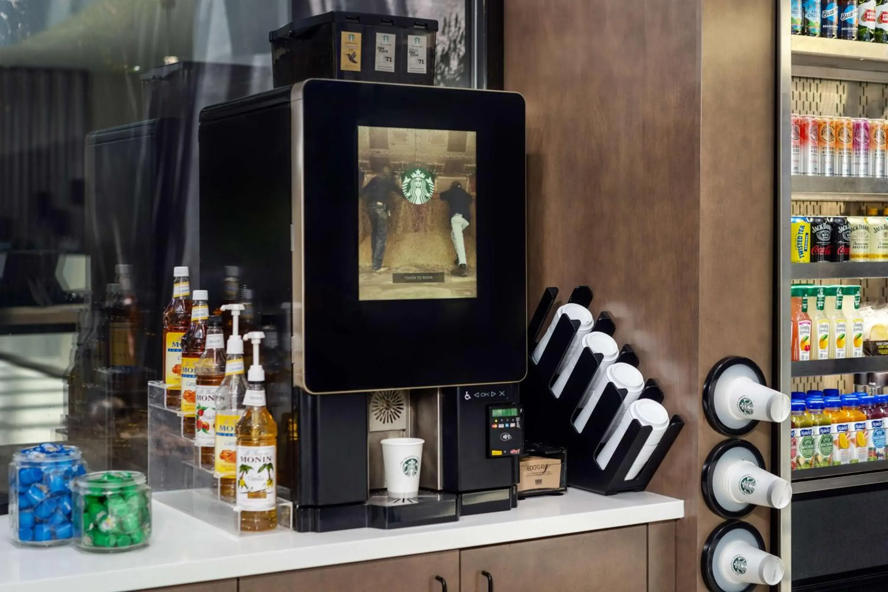 Restaurant/places to eat in Embassy Suites by Hilton Atlanta Perimeter Center Restaurant/places to eat in Embassy Suites by Hilton Atlanta Perimeter Center