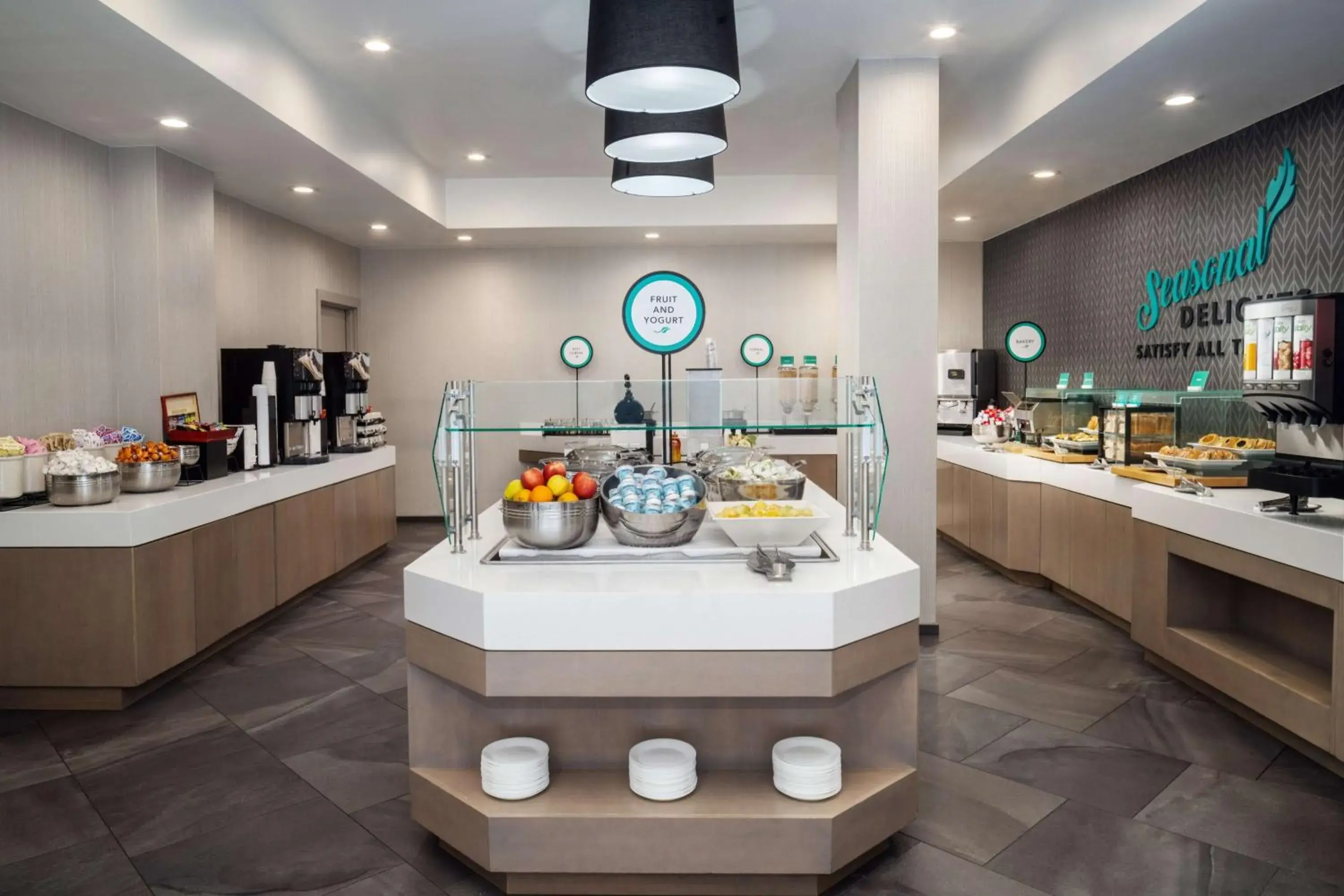 Breakfast in Embassy Suites by Hilton Atlanta Perimeter Center Breakfast in Embassy Suites by Hilton Atlanta Perimeter Center