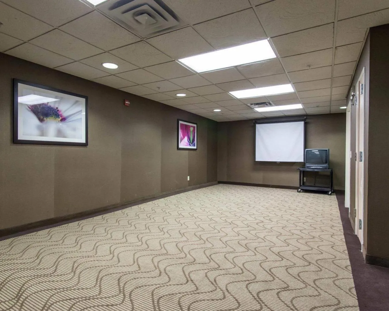 Meeting/conference room in Comfort Suites Tulsa Central