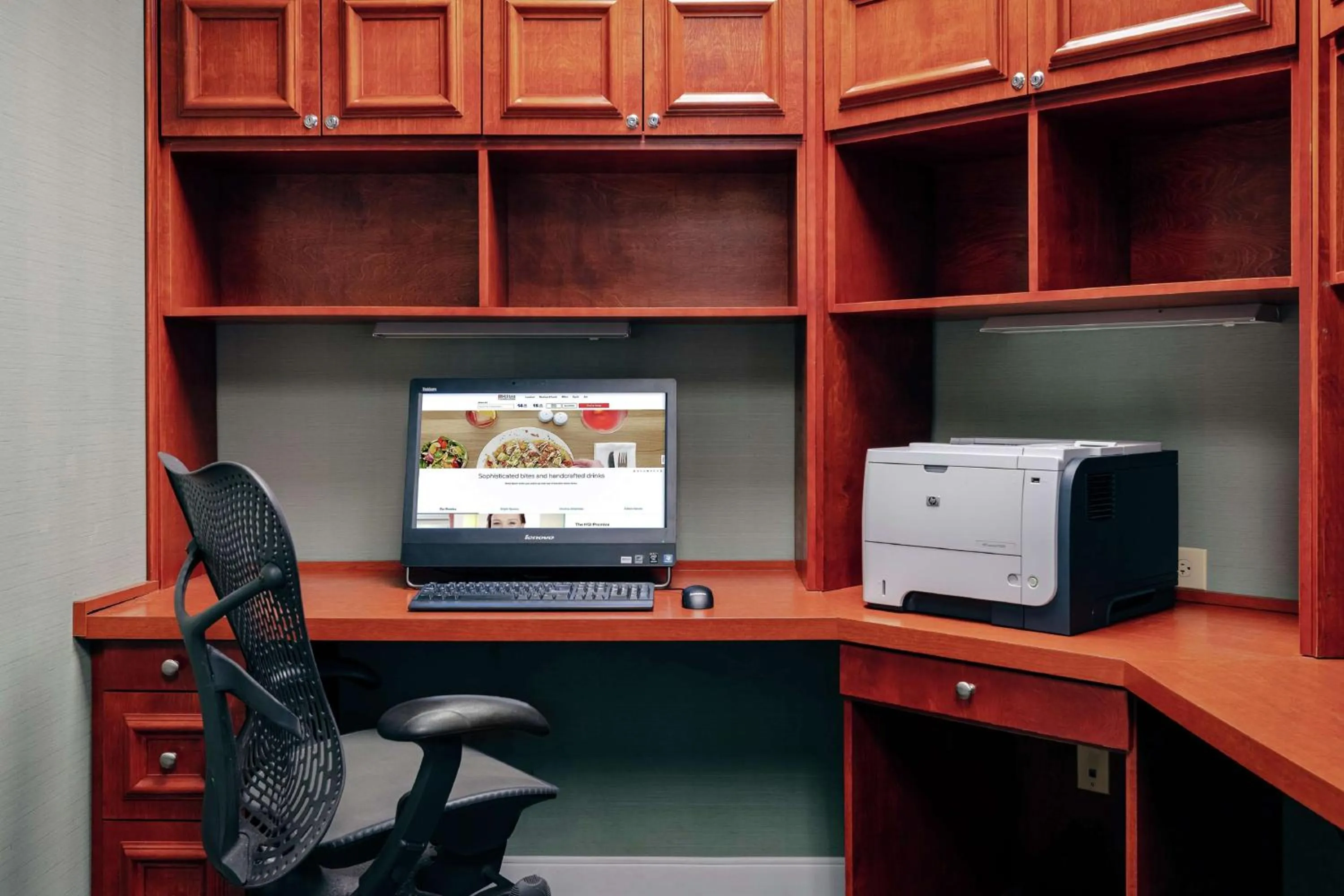 Business facilities in Hilton Garden Inn Mobile West I-65 Airport Boulevard