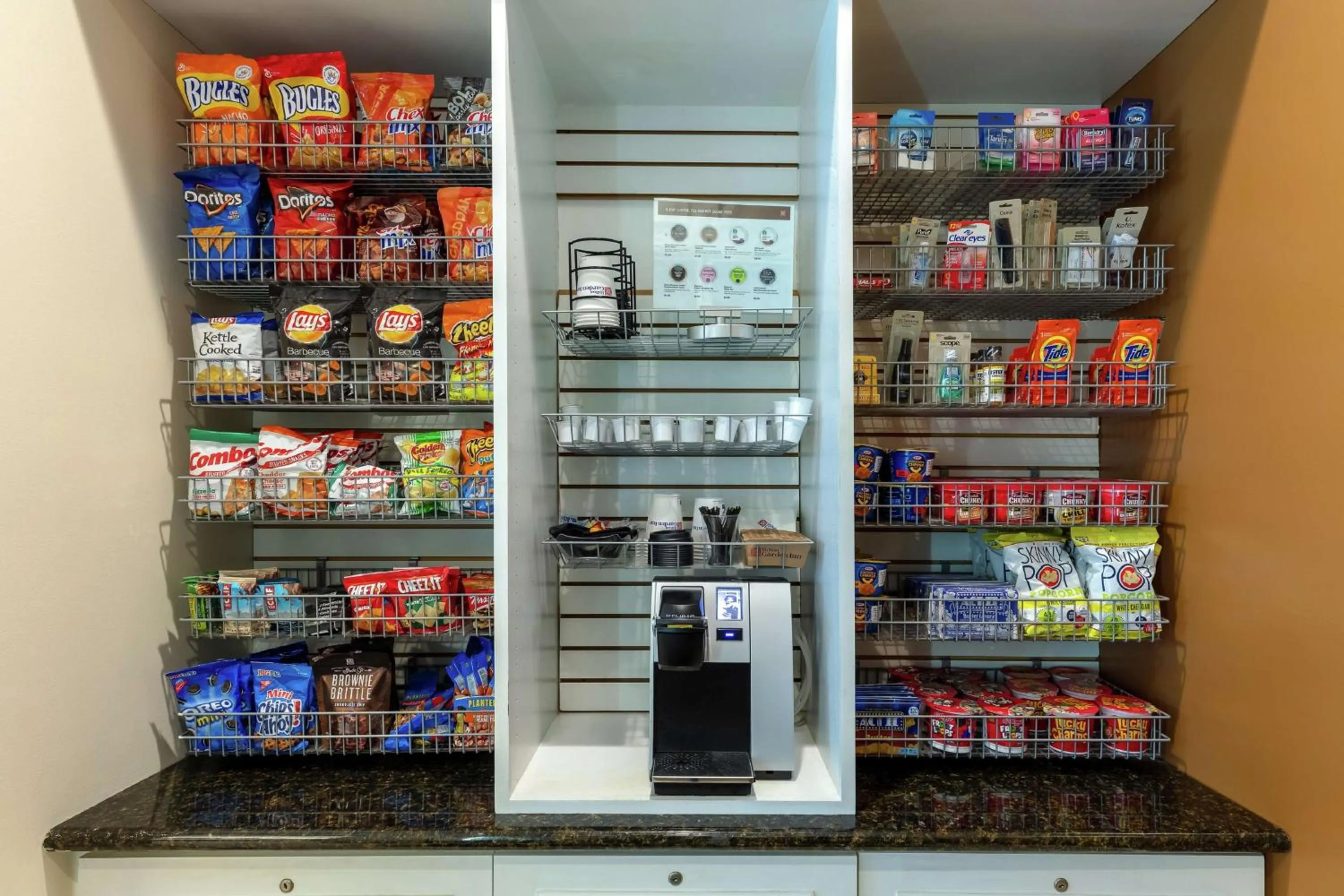 Restaurant/places to eat in Hilton Garden Inn Mobile West I-65 Airport Boulevard