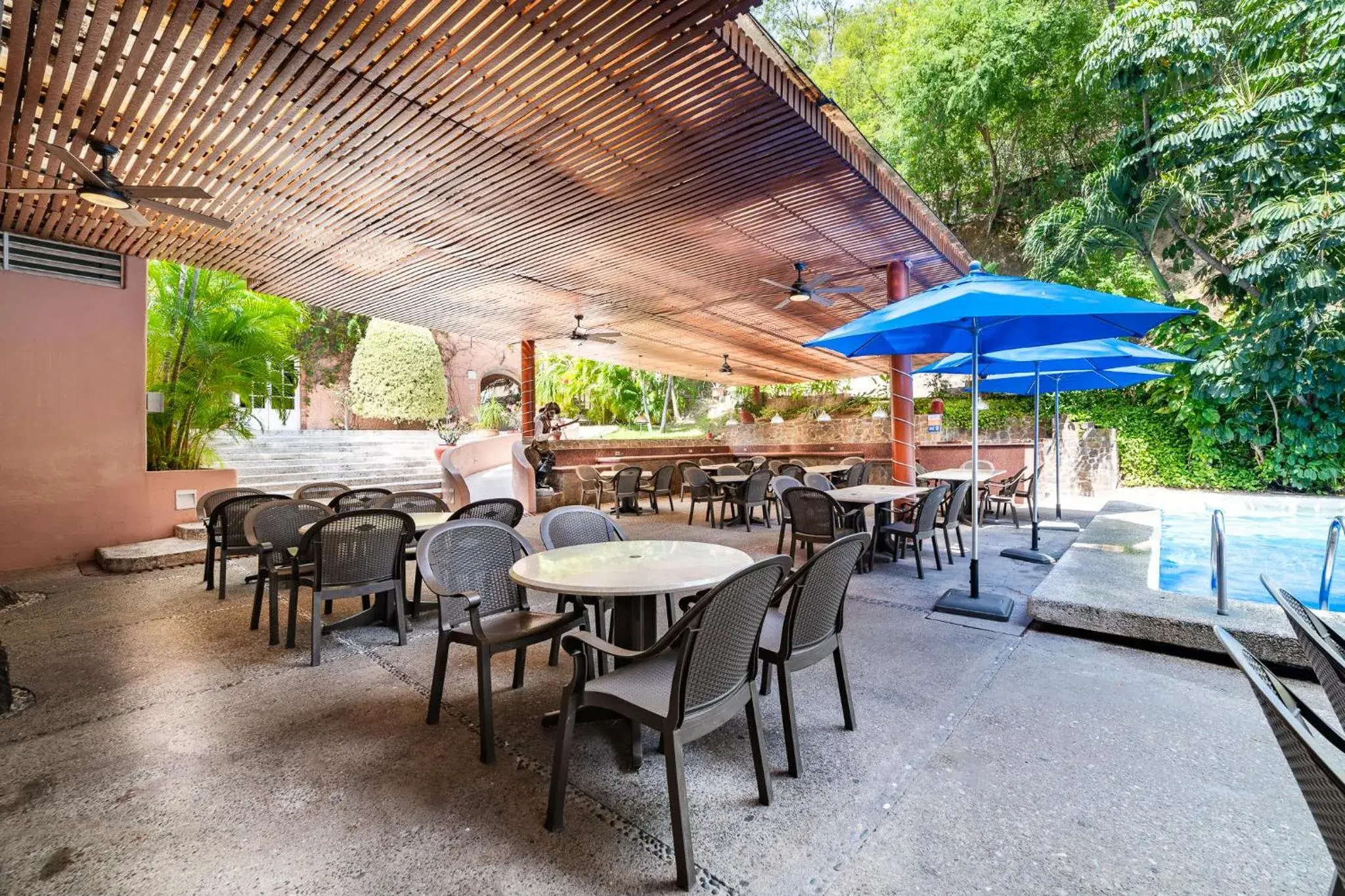 Restaurant/places to eat in Hotel Castillo Huatulco & Beach Club Restaurant/places to eat in Hotel Castillo Huatulco & Beach Club