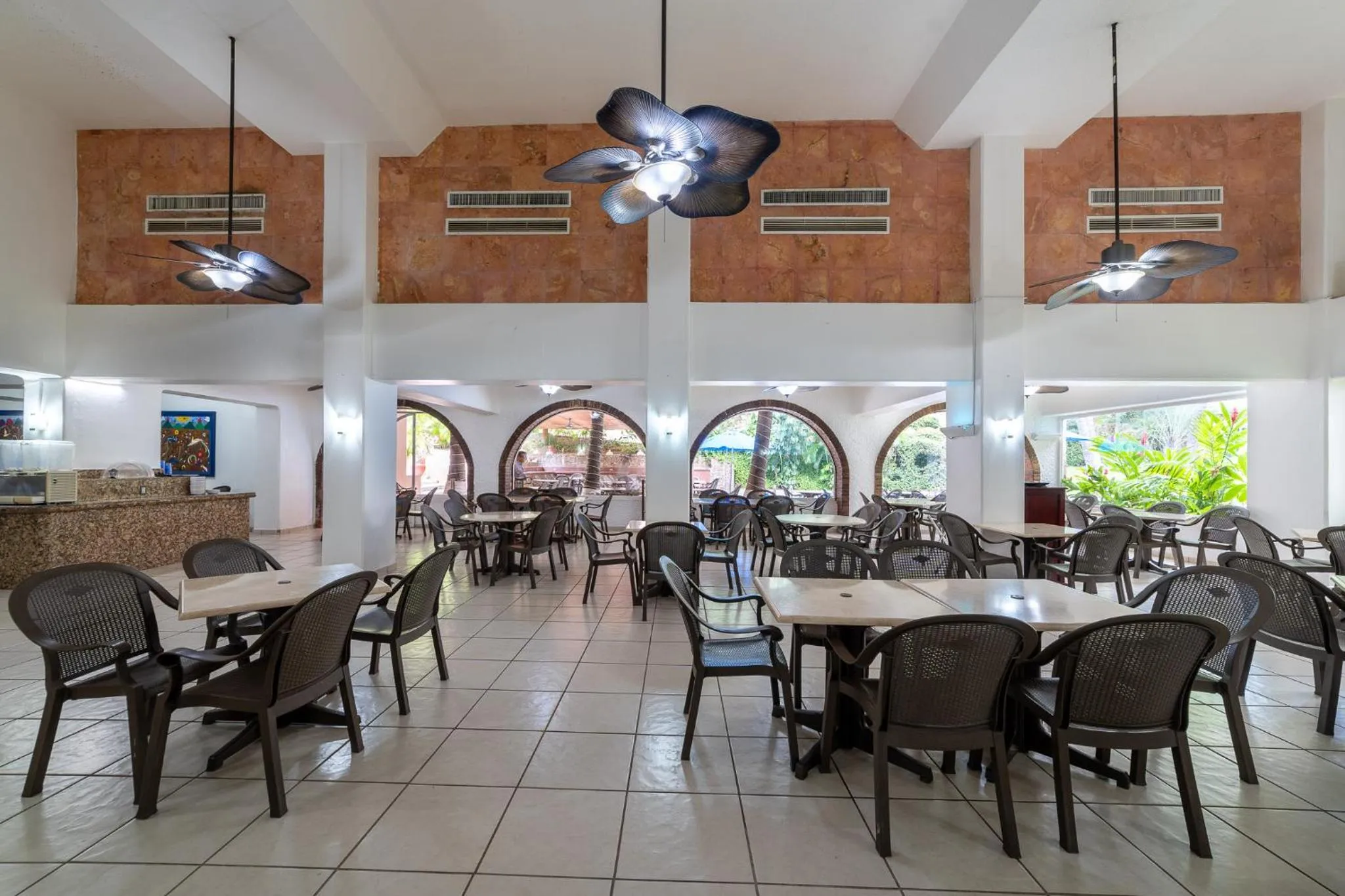 Restaurant/places to eat in Hotel Castillo Huatulco & Beach Club
