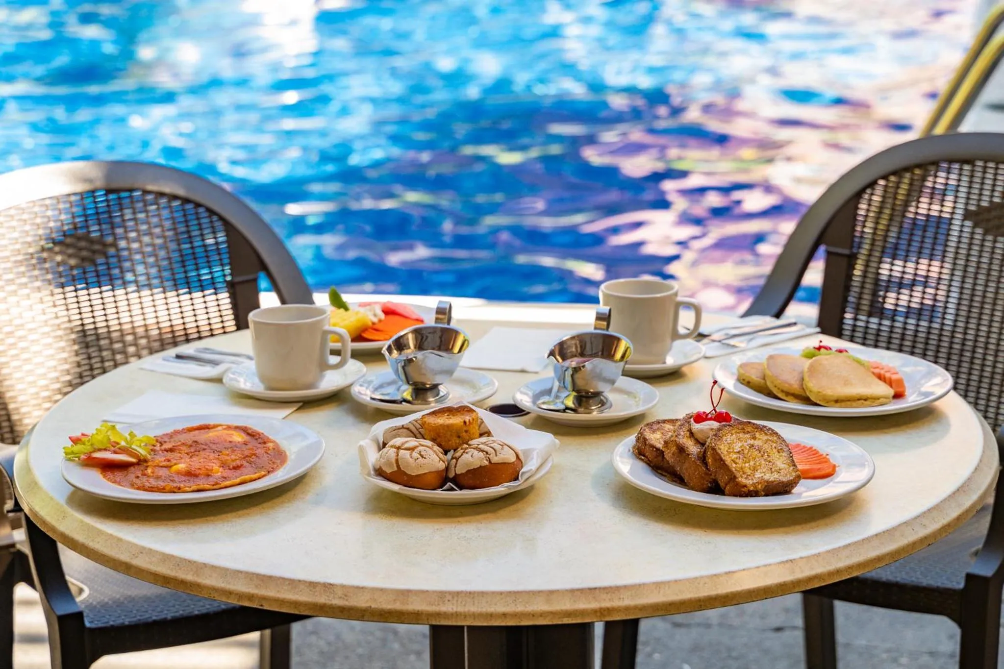 Buffet breakfast in Hotel Castillo Huatulco & Beach Club