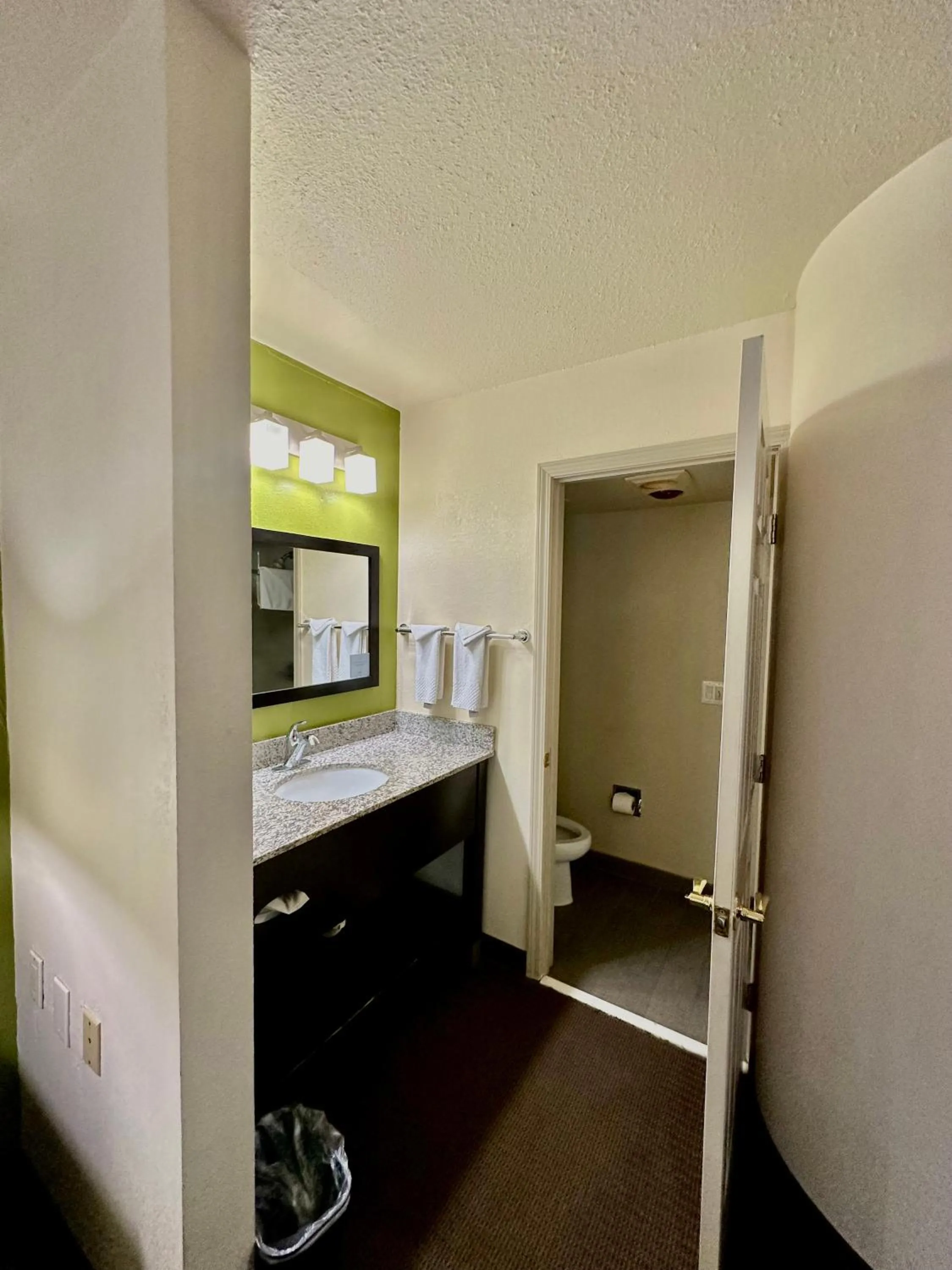 Bathroom in Sleep Inn & Suites Tulsa Central I-44