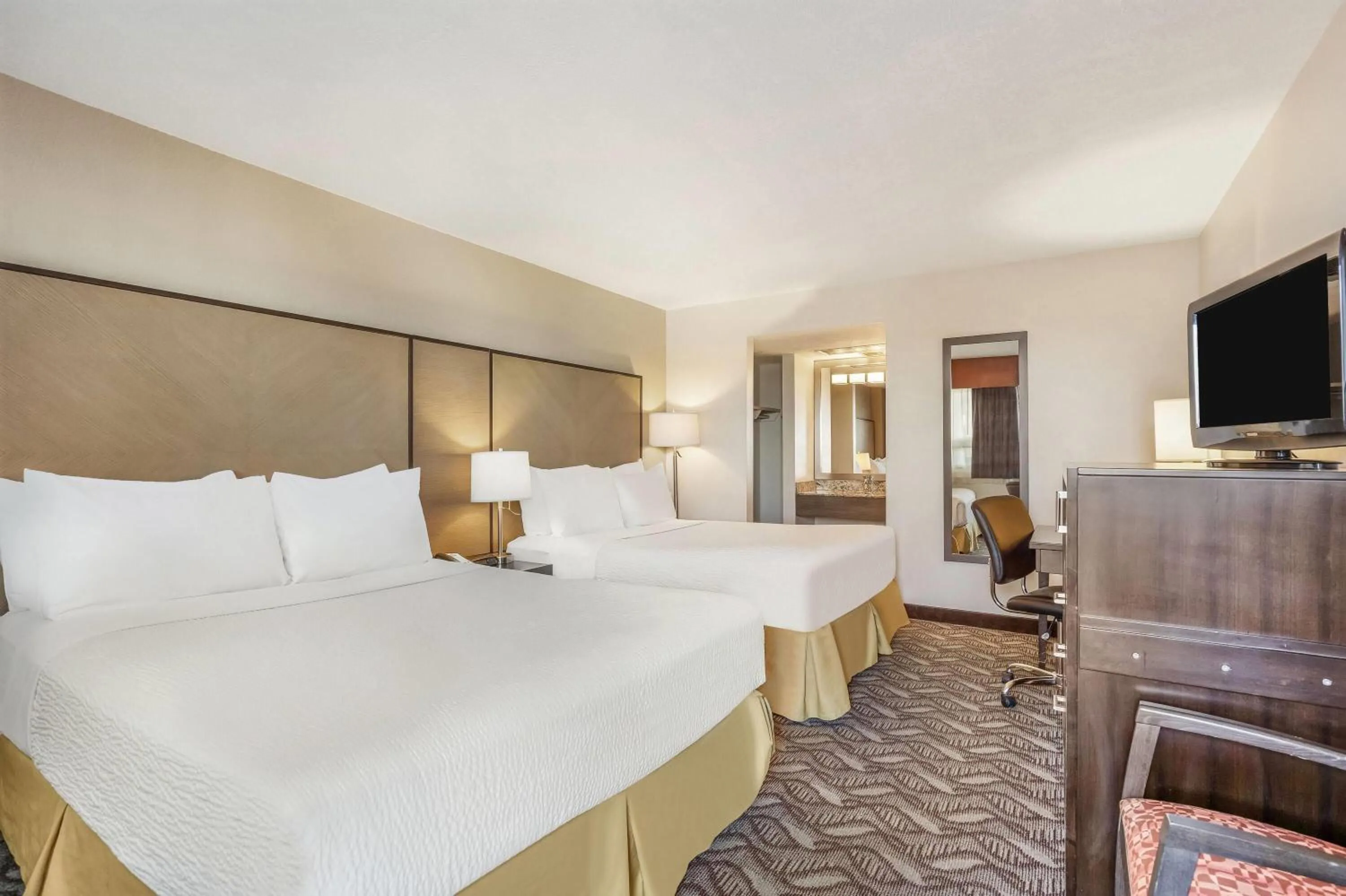 Bed in Days Inn by Wyndham Airdrie