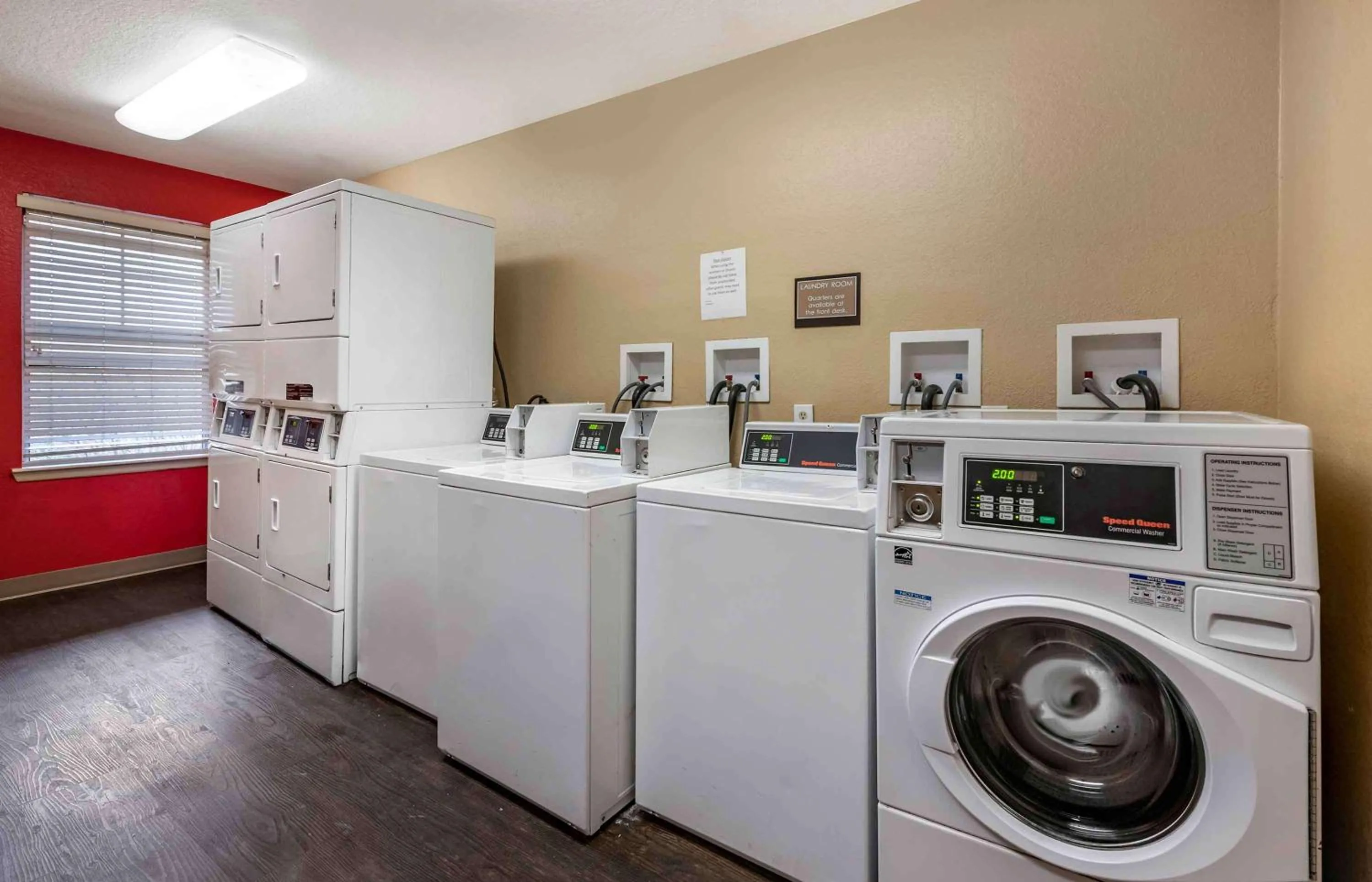 Property building in Extended Stay America Suites - Orlando - Southpark - Commodity Circle