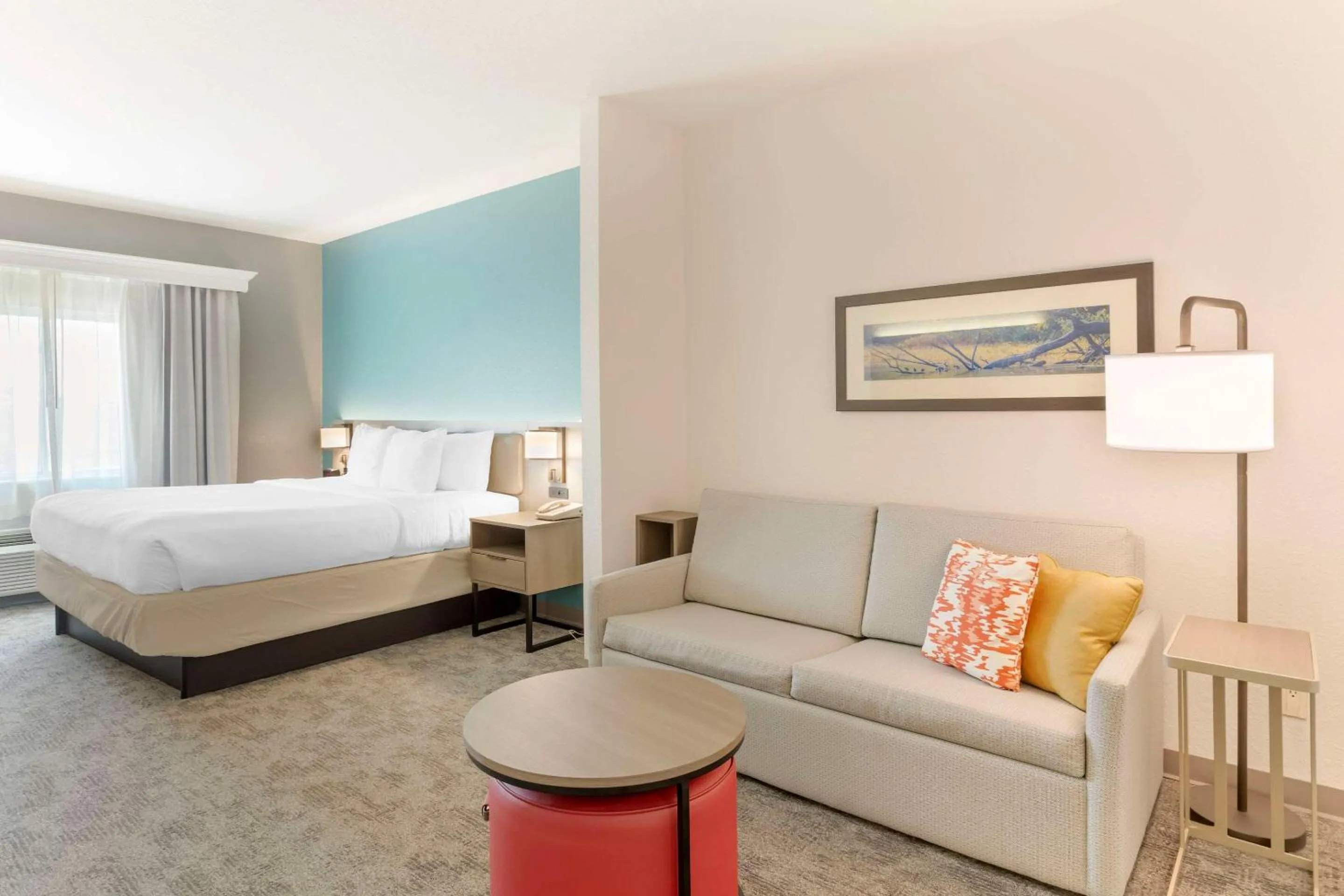 Bedroom, Bed in Comfort Inn & Suites Davenport - Quad Cities